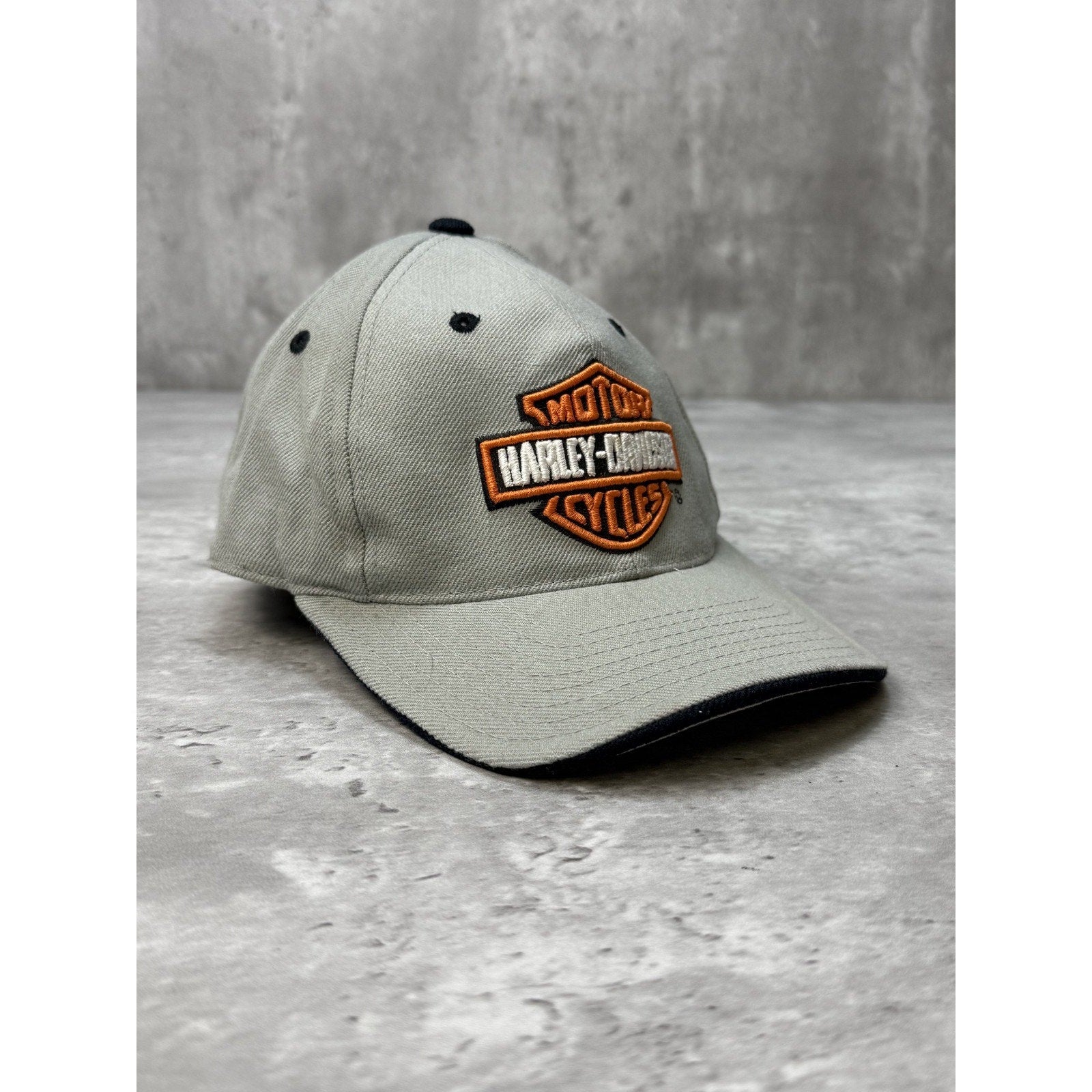 Vintage Harley Davidson Embroidered Classic Logo Gray Fitted Hat Size 7 1/4
