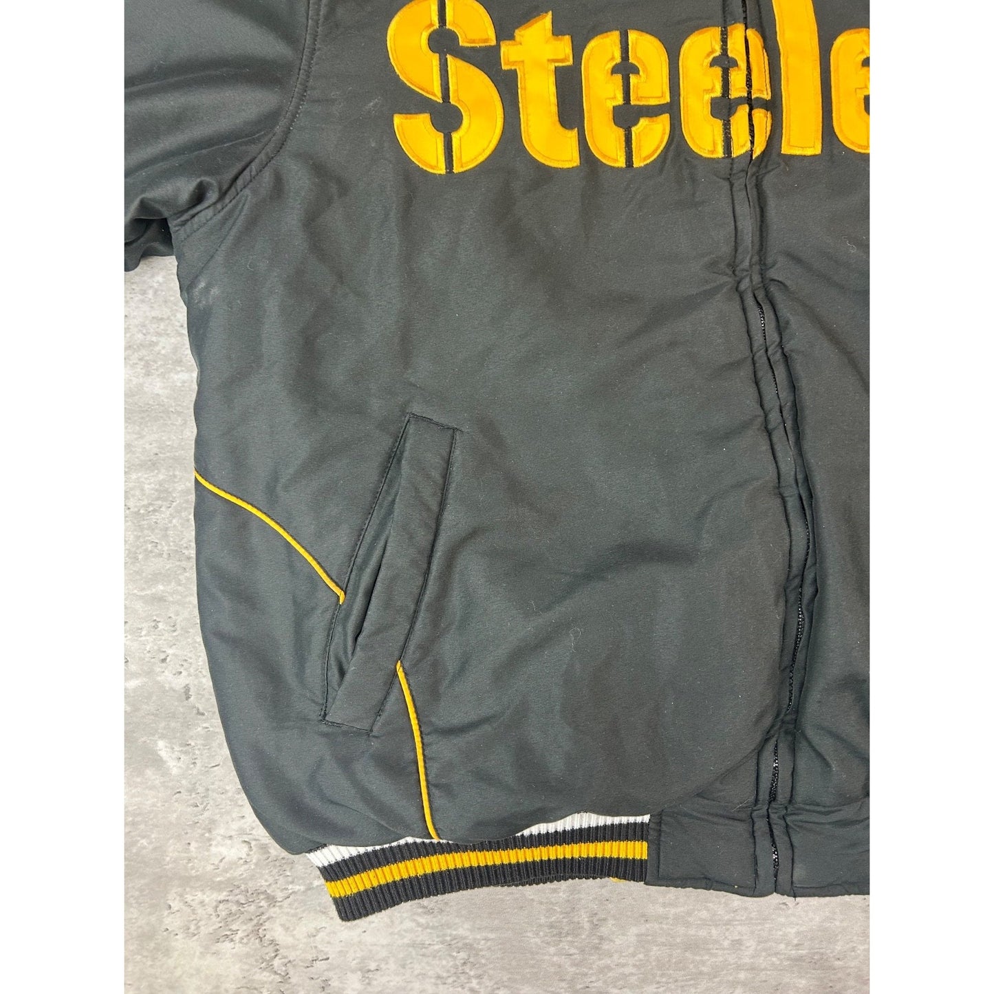 Vintage Pittsburgh Steelers NFL Spellout Reversible Bomber Jacket Size Large