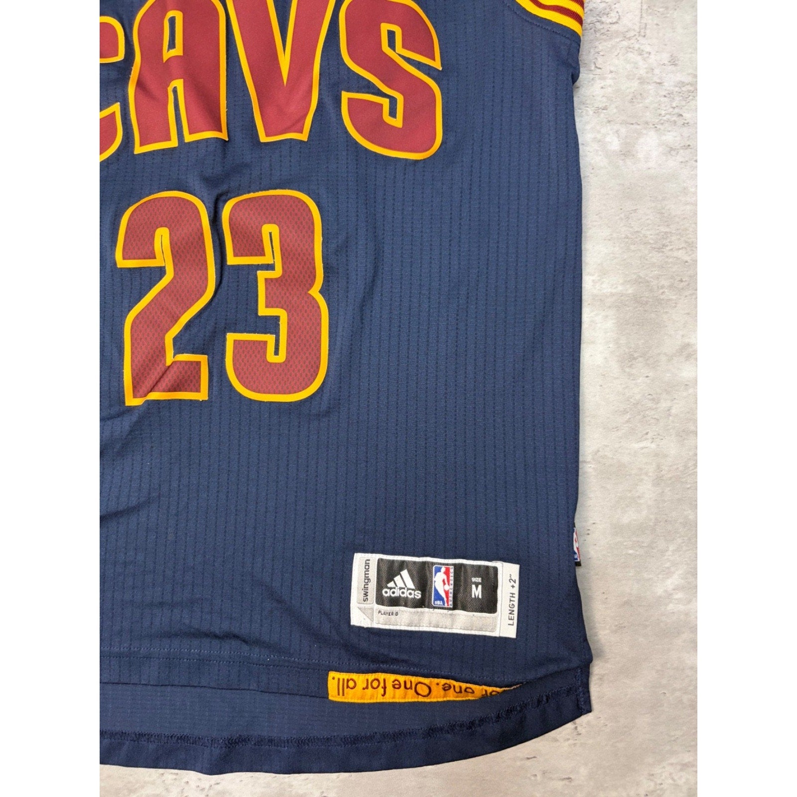 Vintage Lebron James #23 Cleveland Cavaliers NBA Basketball Jersey Size Medium