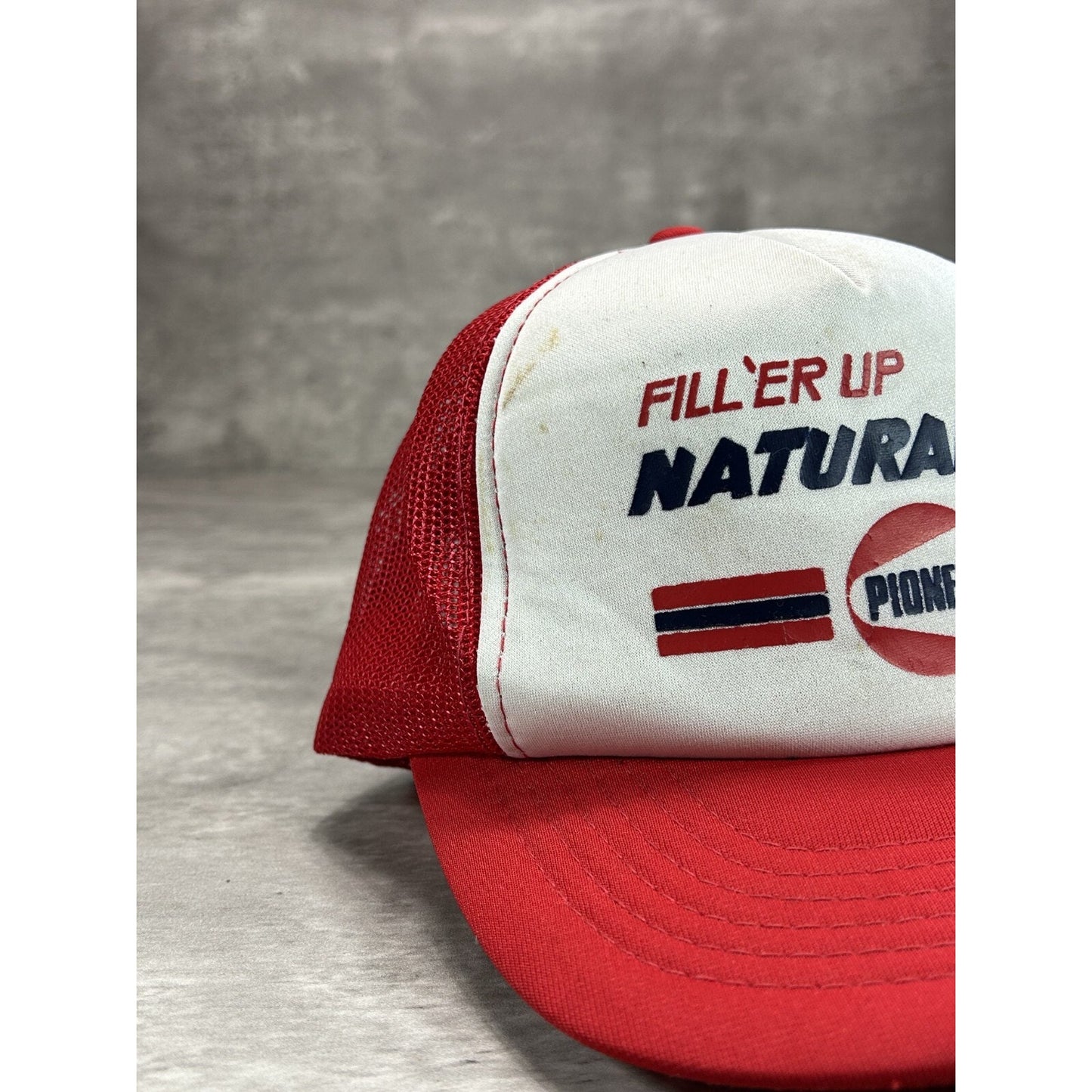 Vintage 1980s Pioneer Fill'er Up Natural Gas Graphic Trucker Snapback Hat OSFA