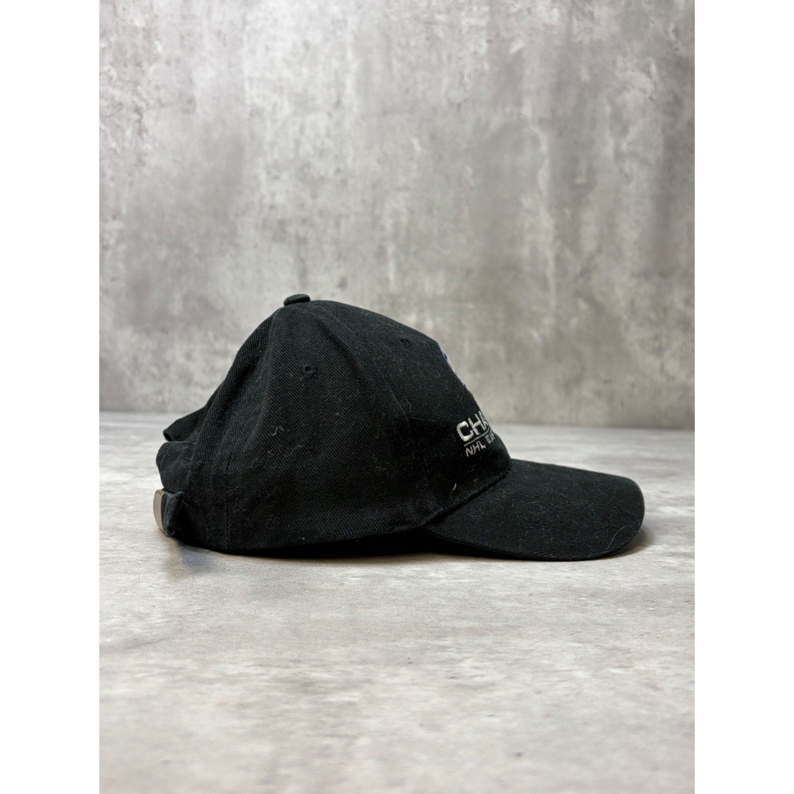 Vintage 2004 Tampa Bay Lightning NHL Eastern Division Champs Strapback Hat OSFA