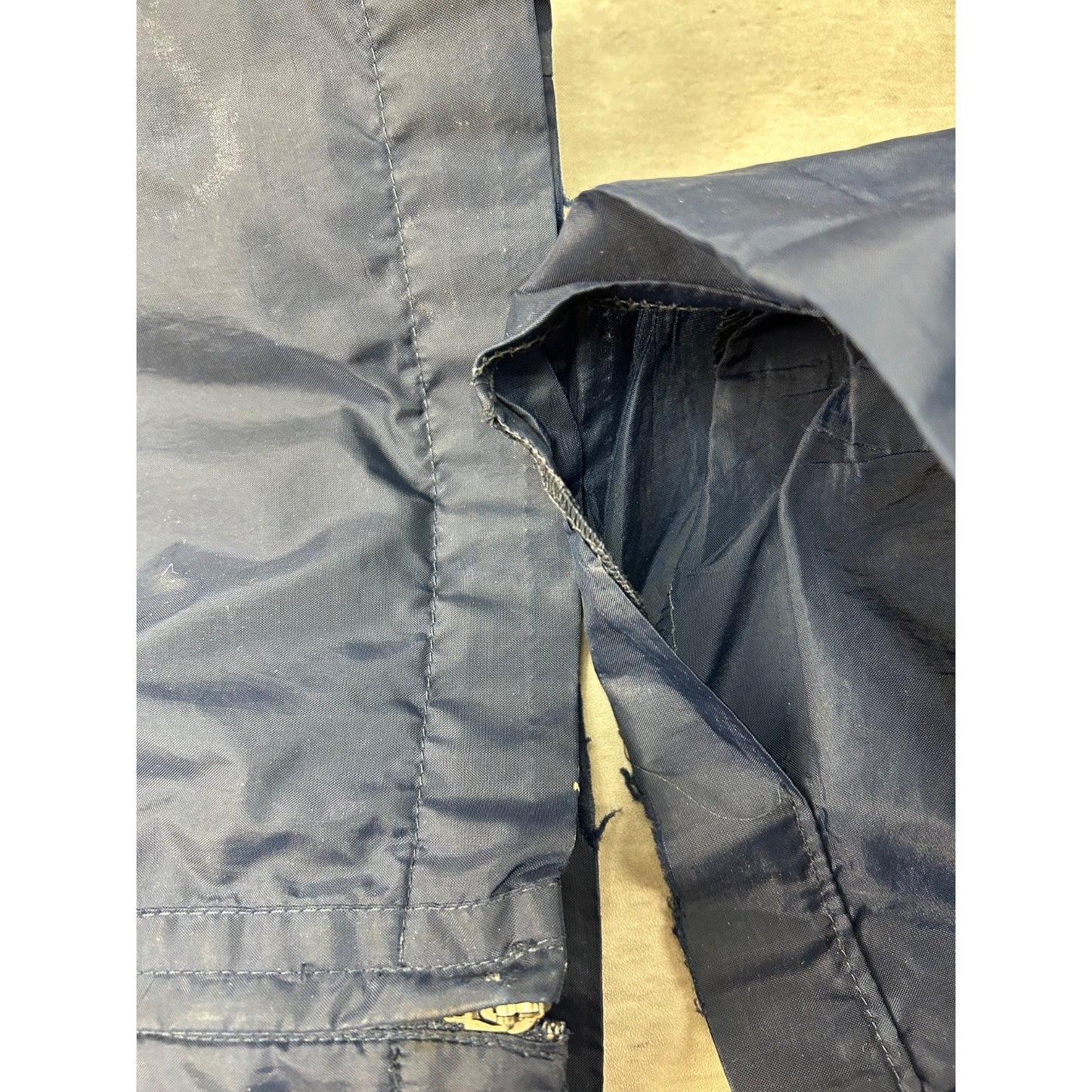 Vintage 2000s Nike Embroidered Swoosh Nylon Track Pants Size Large