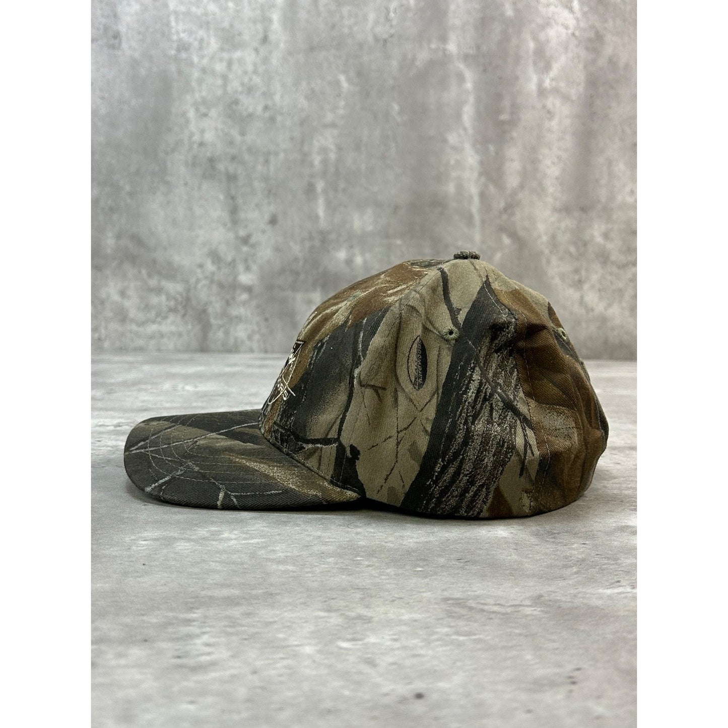 Vintage Budweiser Outdoors Embroidered Tree Camo Hunting Strapback Hat OSFA