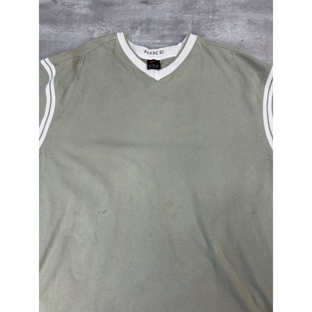 Vintage 2000s Nike Embroidered Swoosh Long Sleeve V-Neck T-Shirt Size XL