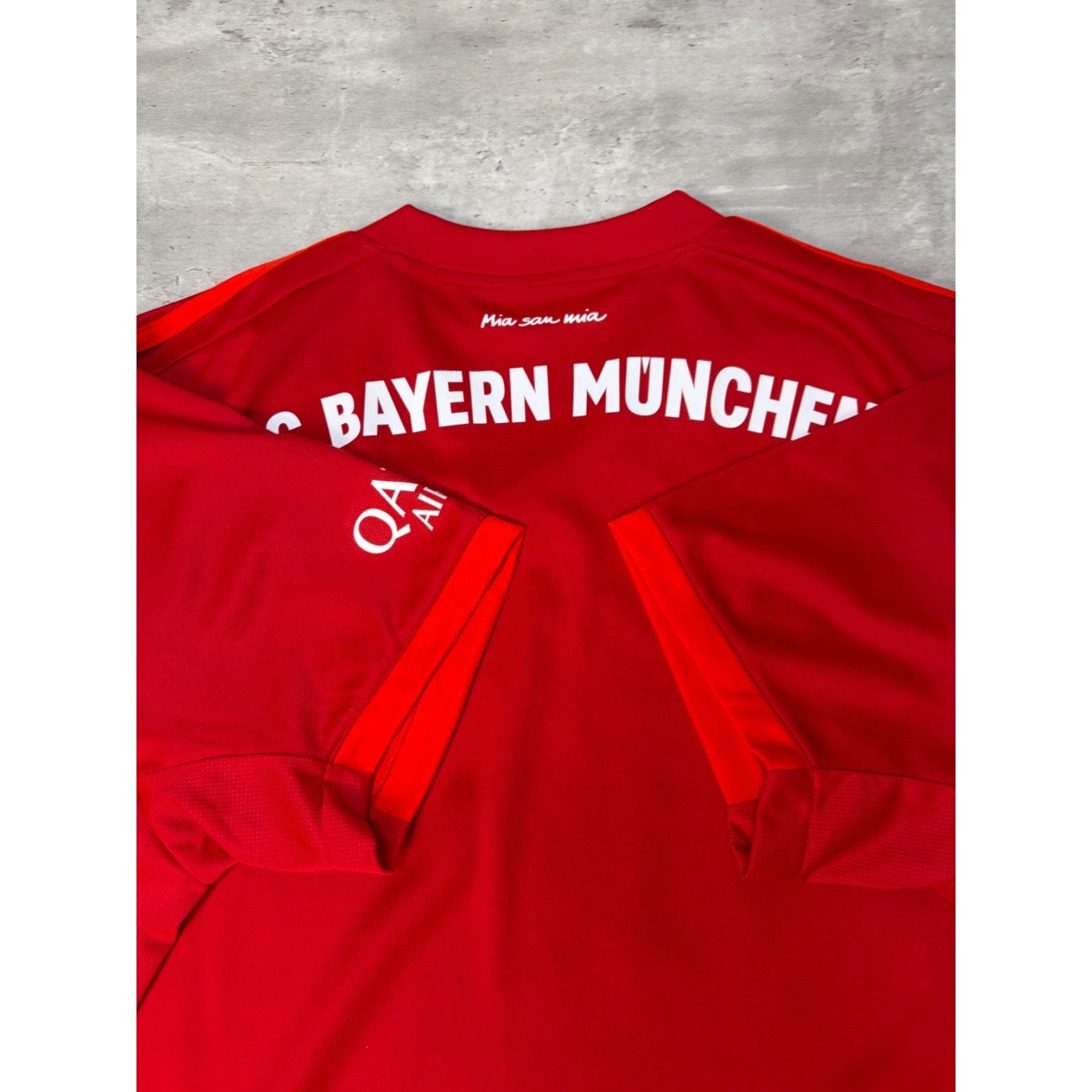 Vintage FC Bayern Munich Adidas Red Striped Soccer Jersey Size XL