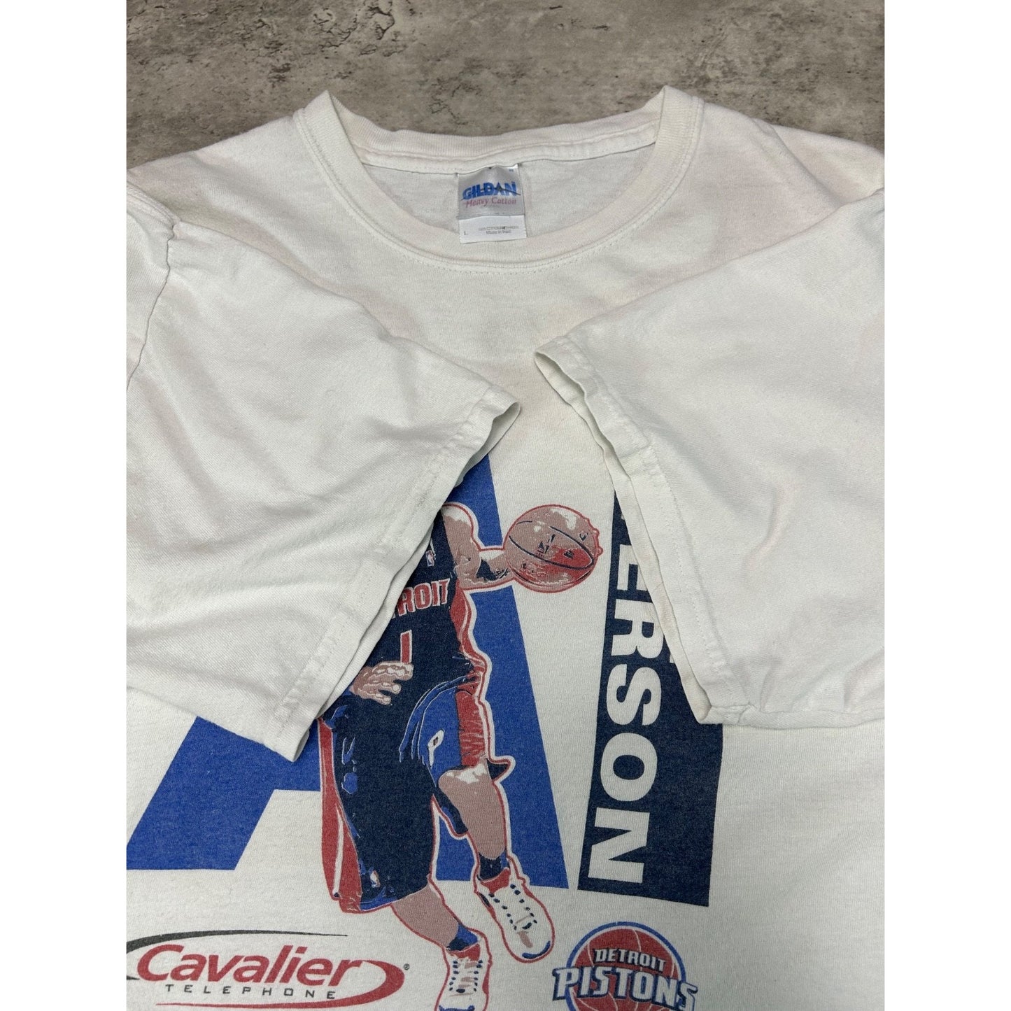 Vintage Allen Iverson #1 Detroit Pistons NBA Player Graphic T-Shirt Size Large