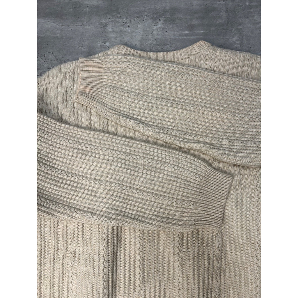 Vintage Chaps Embroidered Crest Cable Knit Style Sweater Size Small