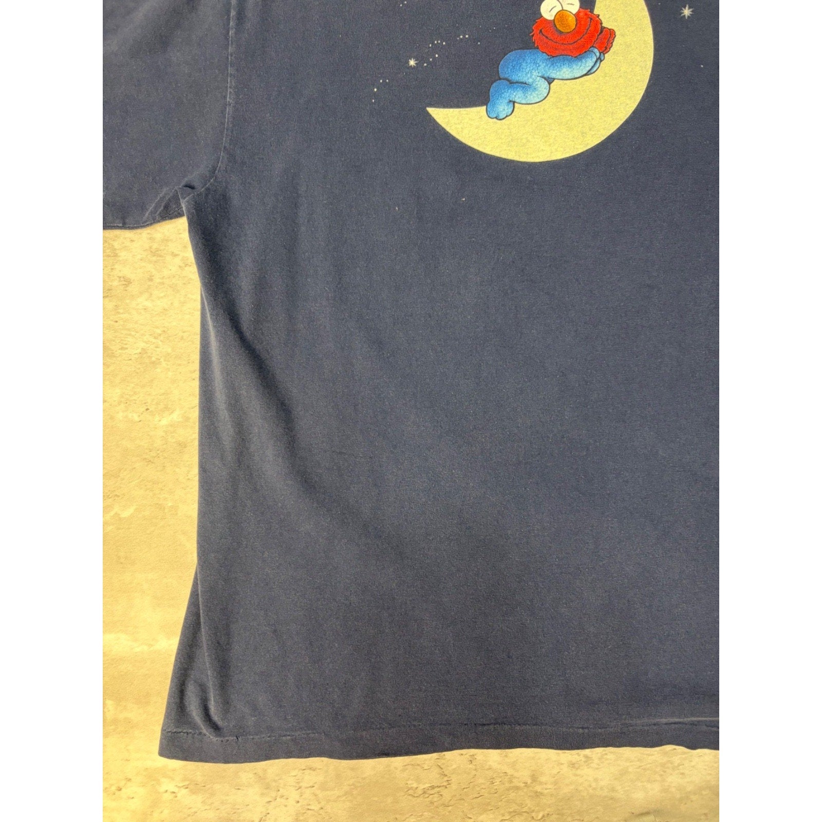 Vintage 90s Elmo Glow In The Dark Cartoon Graphic Tv Show T-Shirt Size Large