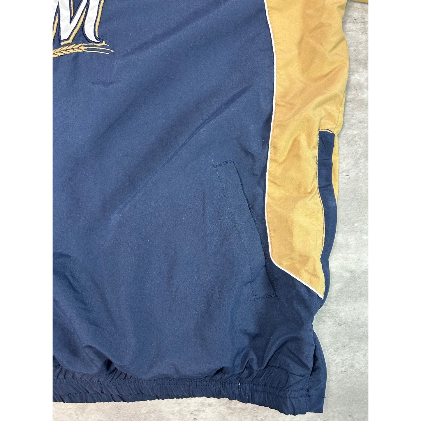 Vintage Milwaukee Brewers MLB Embroidered Logo Windbreaker Jacket Size XL