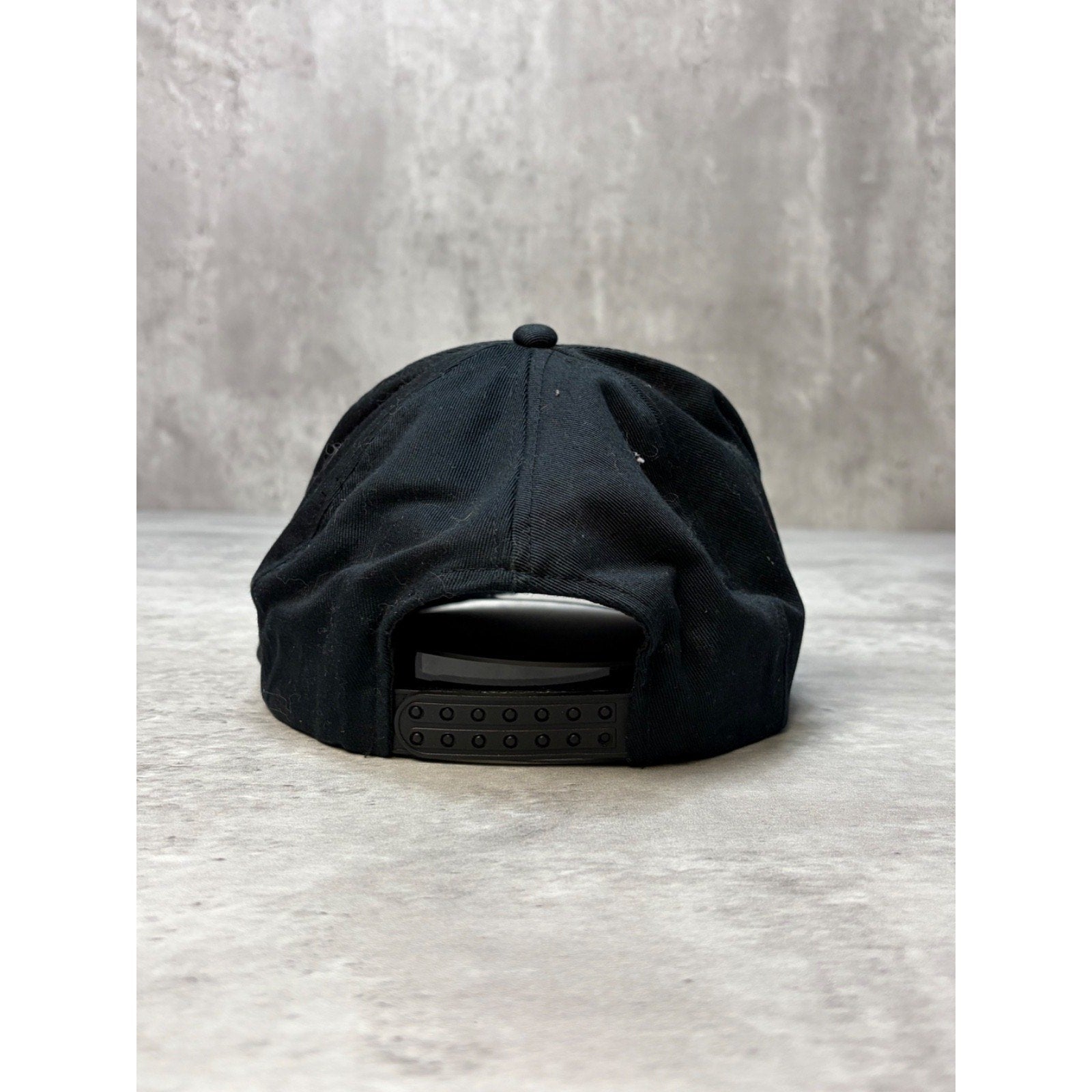 Vintage 80s/90s Blank Black Snapback Hat OSFA