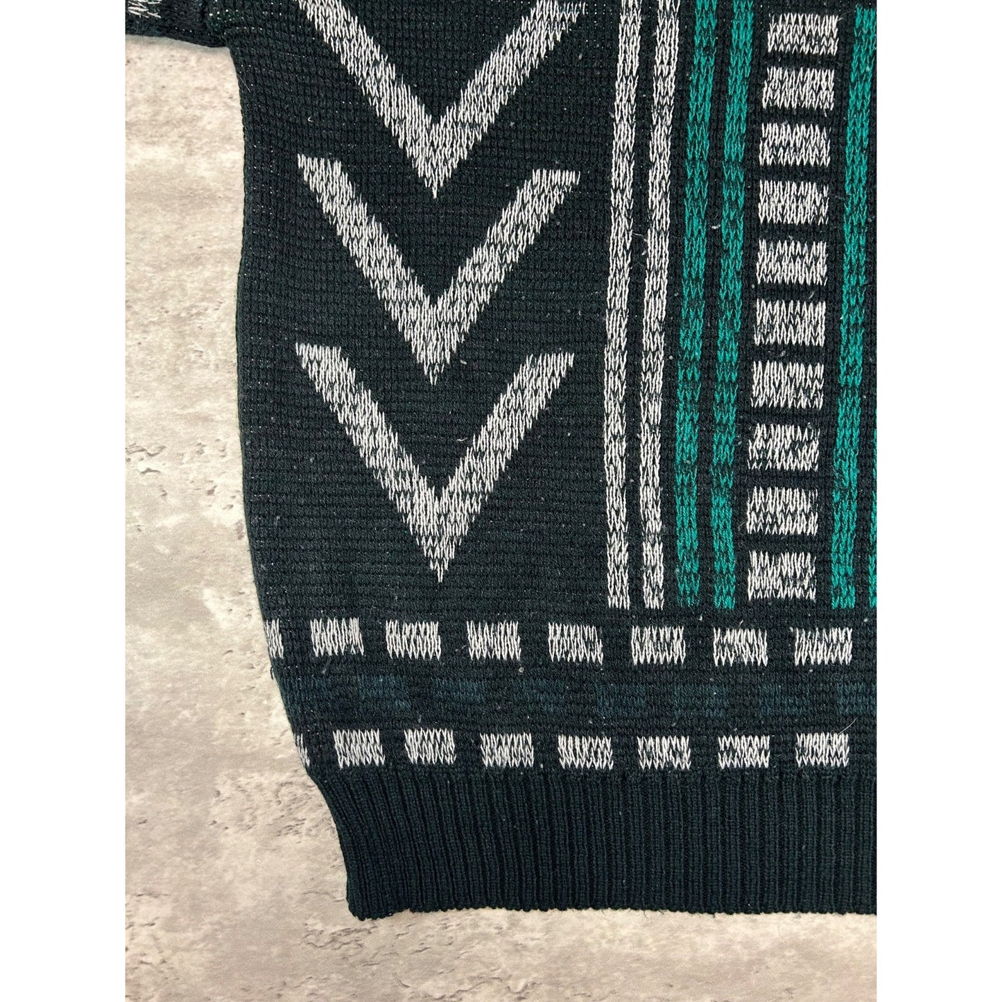 Vintage 90s Abstract Pattern Print Pullover Knit Sweater Size Large