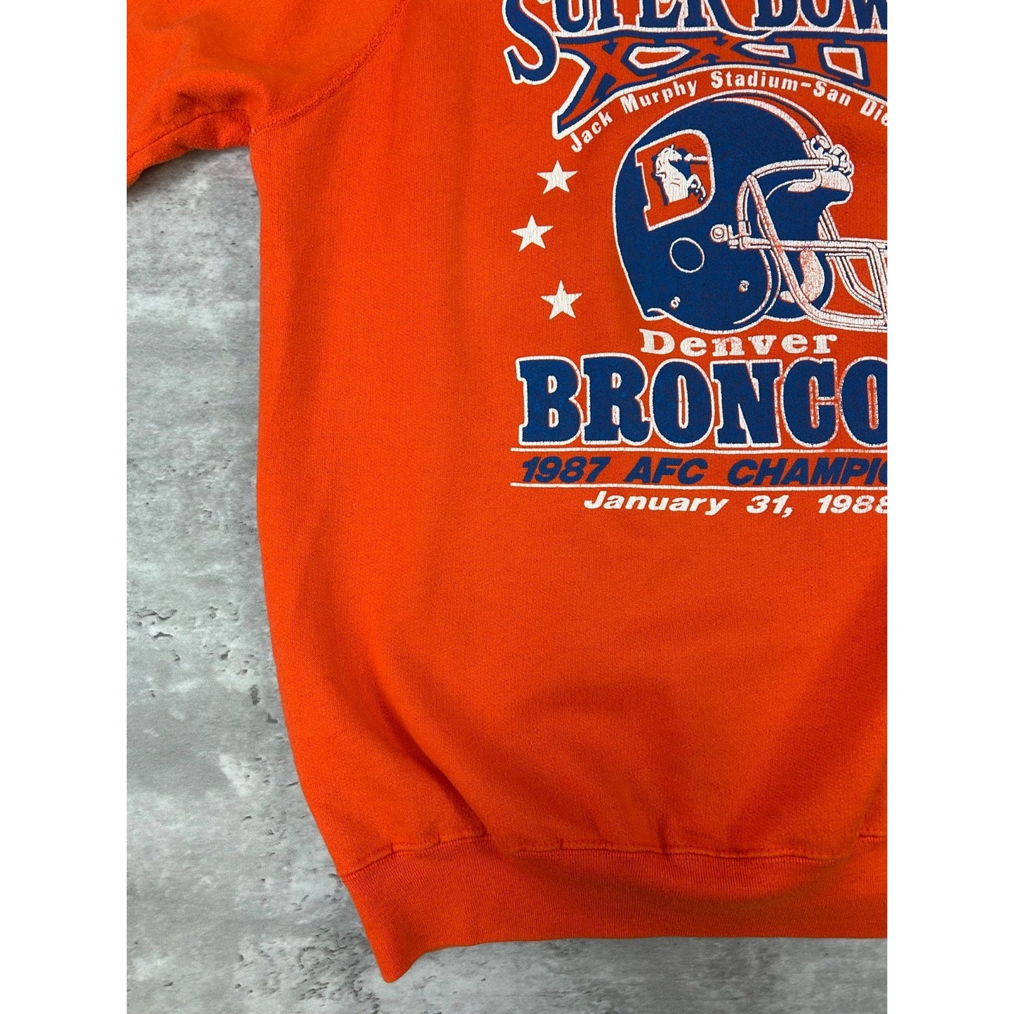 Vintage 1987 Denver Broncos NFL AFC Champs Super Bowl Graphic Sweatshirt Medium