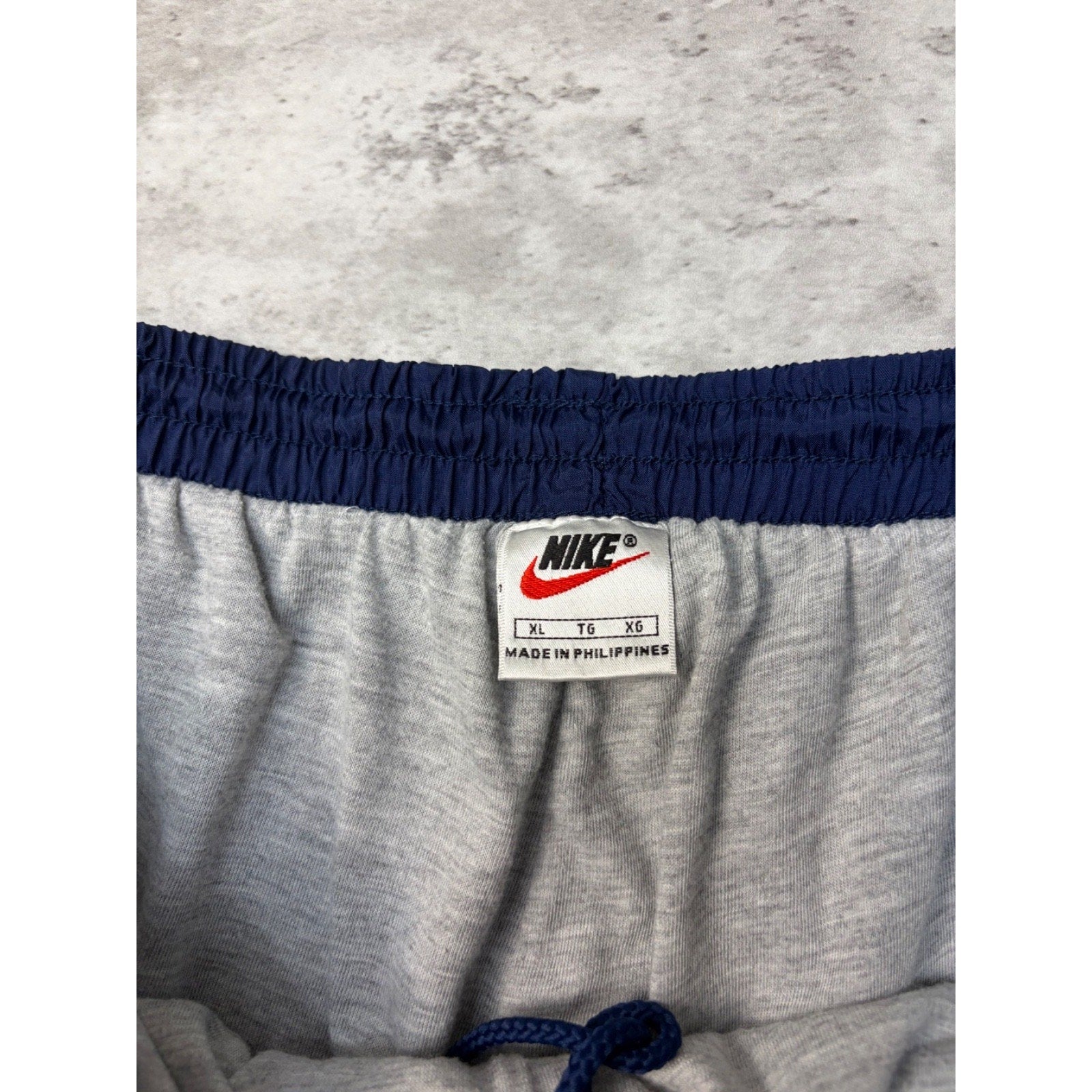 Vintage Nike Tonal Embroidered Swoosh Insulated Nylon Windbreaker Pants Size XL