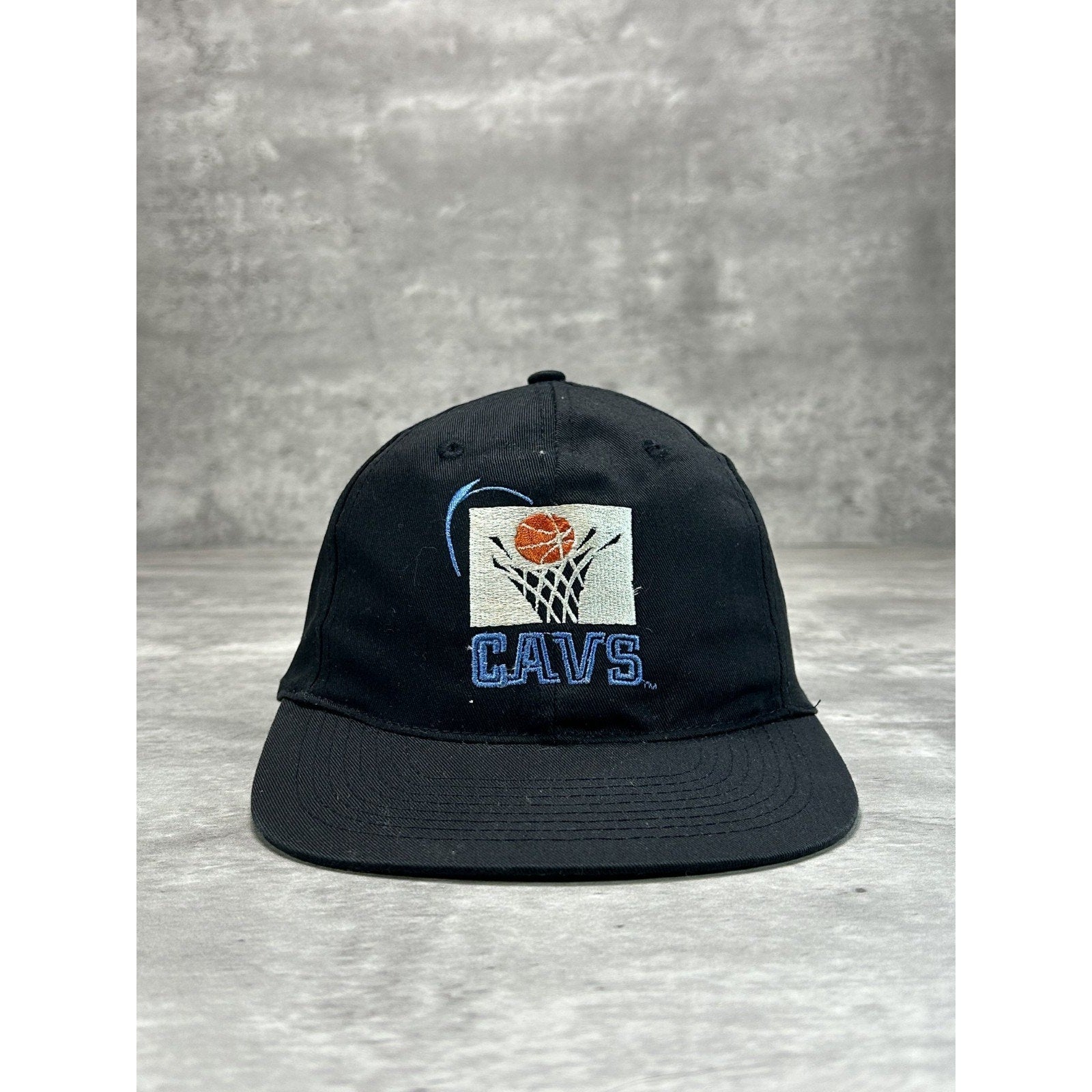 VTG 90s Cleveland Cavaliers NBA Embroidered Logo Basketball Snapback Hat OSFA