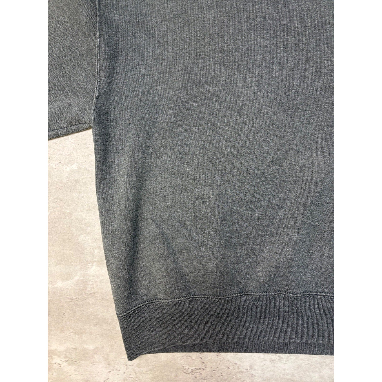 Vintage 90s Russell Athletics Black Pullover Crewneck Sweatshirt Size Medium