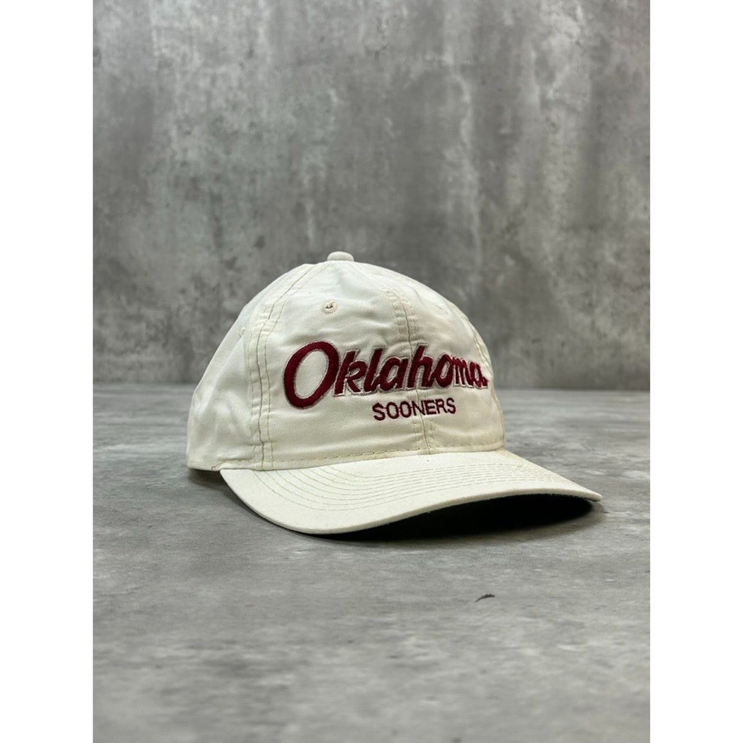 Vintage 90s Oklahoma Sooners NCAA Script Snapback Hat OSFA