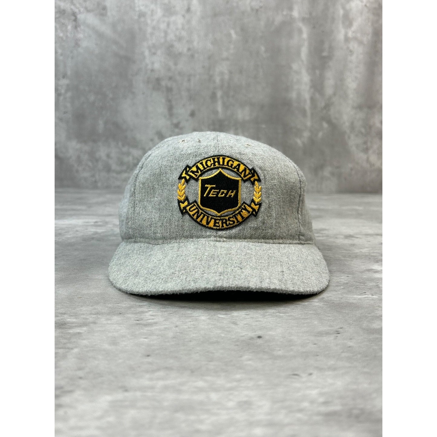 Vintage 90s Michigan Tech University NCAA Embroidered Spellout Snapback Hat OSFA