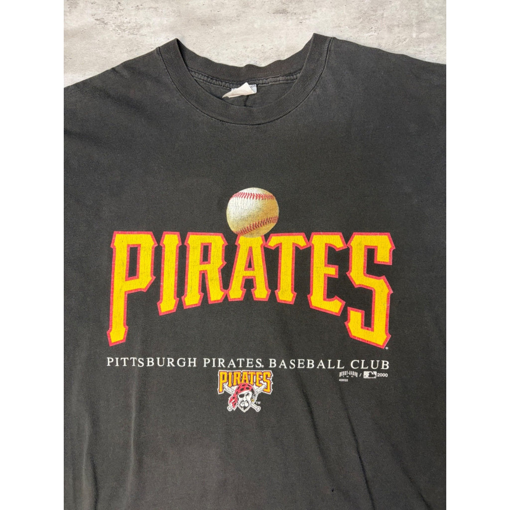 Vintage 2000 Pittsburgh Pirates MLB Spellout Logo T-Shirt Size XL
