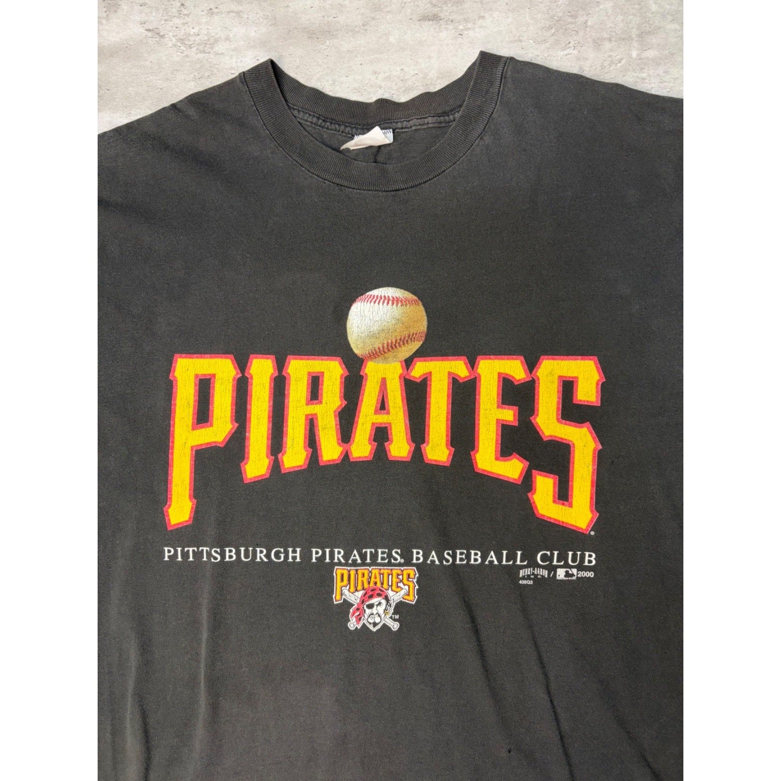 Vintage 2000 Pittsburgh Pirates MLB Spellout Logo T-Shirt Size XL