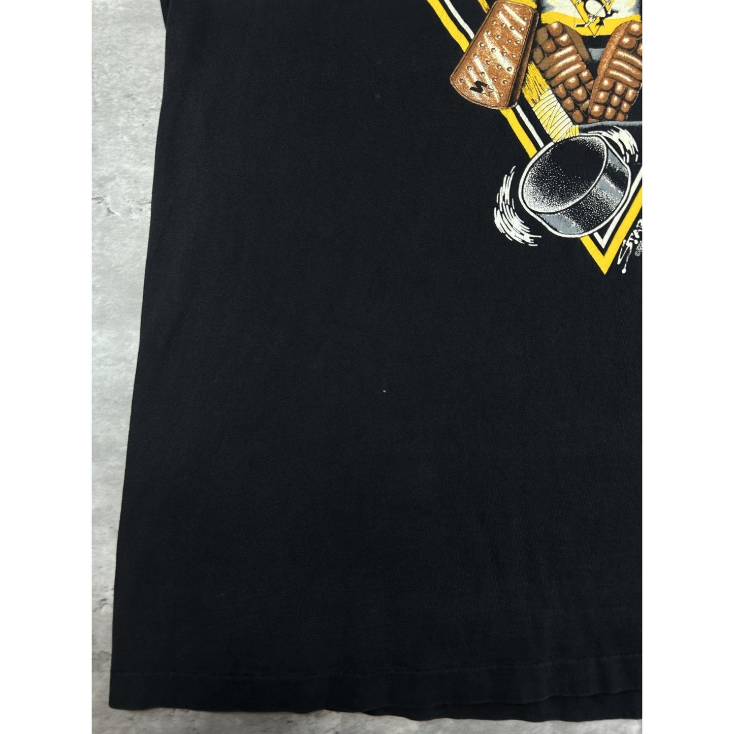 Vintage 1990 Boston Bruins NHL Starter Goalie Graphic T-Shirt Size XL
