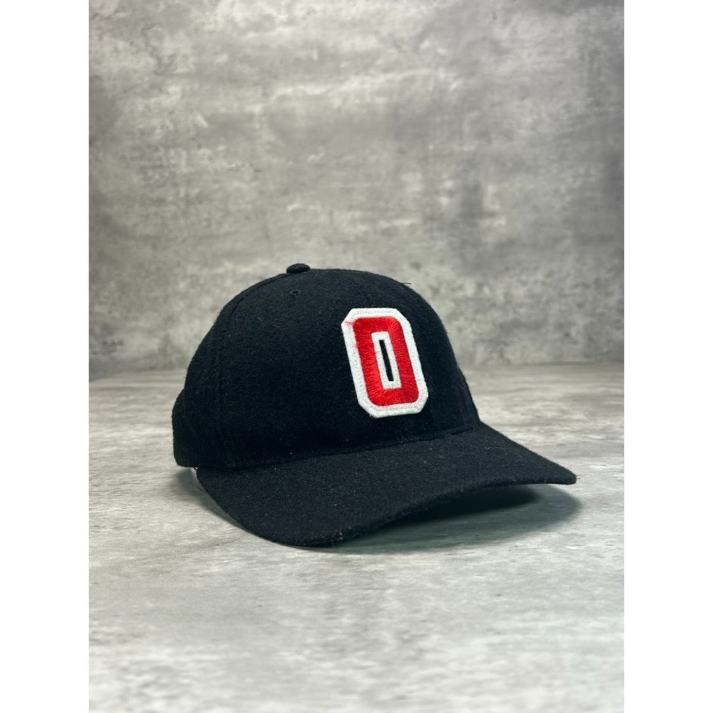 Vintage 90s Ohio State Buckeyes NCAA Embroidered Patch Logo Snapback Hat OSFA