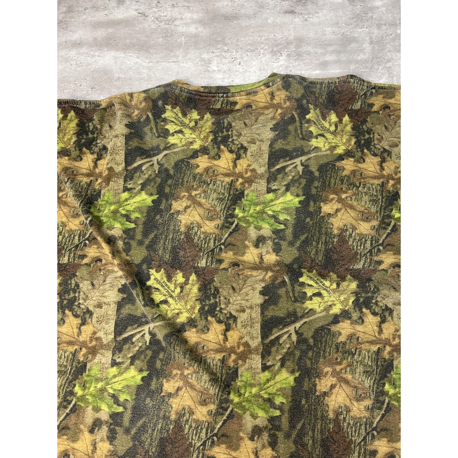 Vintage Nunavut Hunter Tree Camo Hunting Long Sleeve T-Shirt Size Large