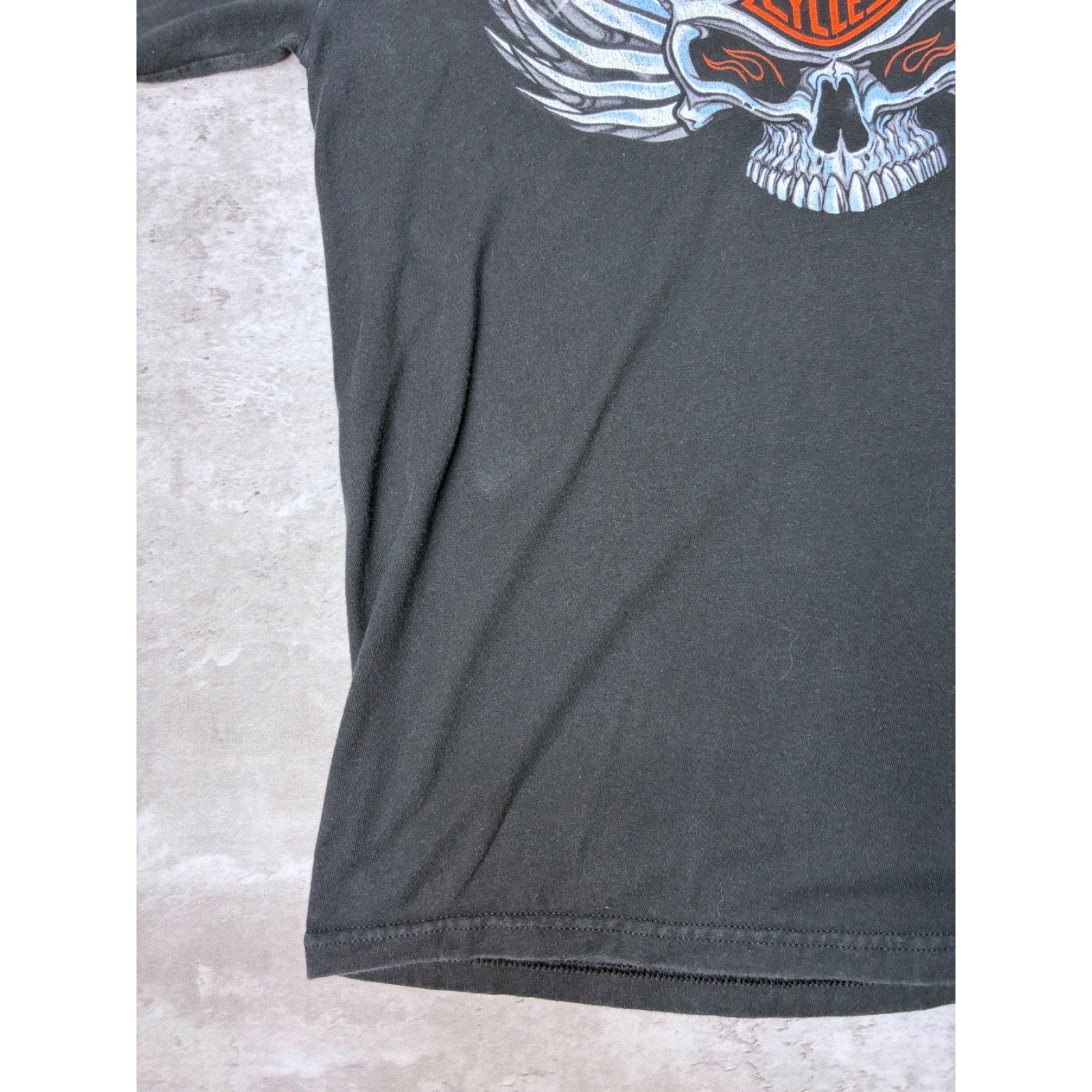 Harley Davidson Flaming Chrome Skull Graphic Long Sleeve T-Shirt Size Medium