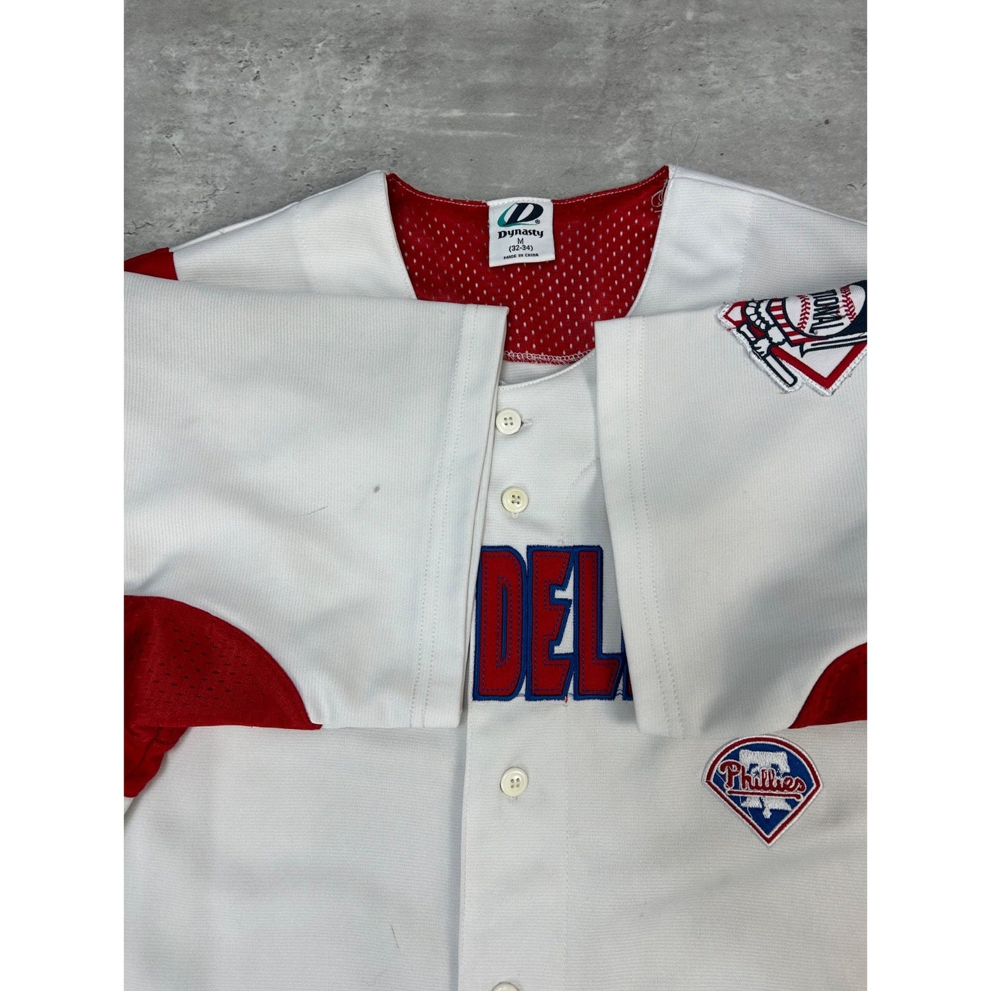 Vintage Philadelphia Phillies MLB Logo Athletic Baseball Jersey Size Medium