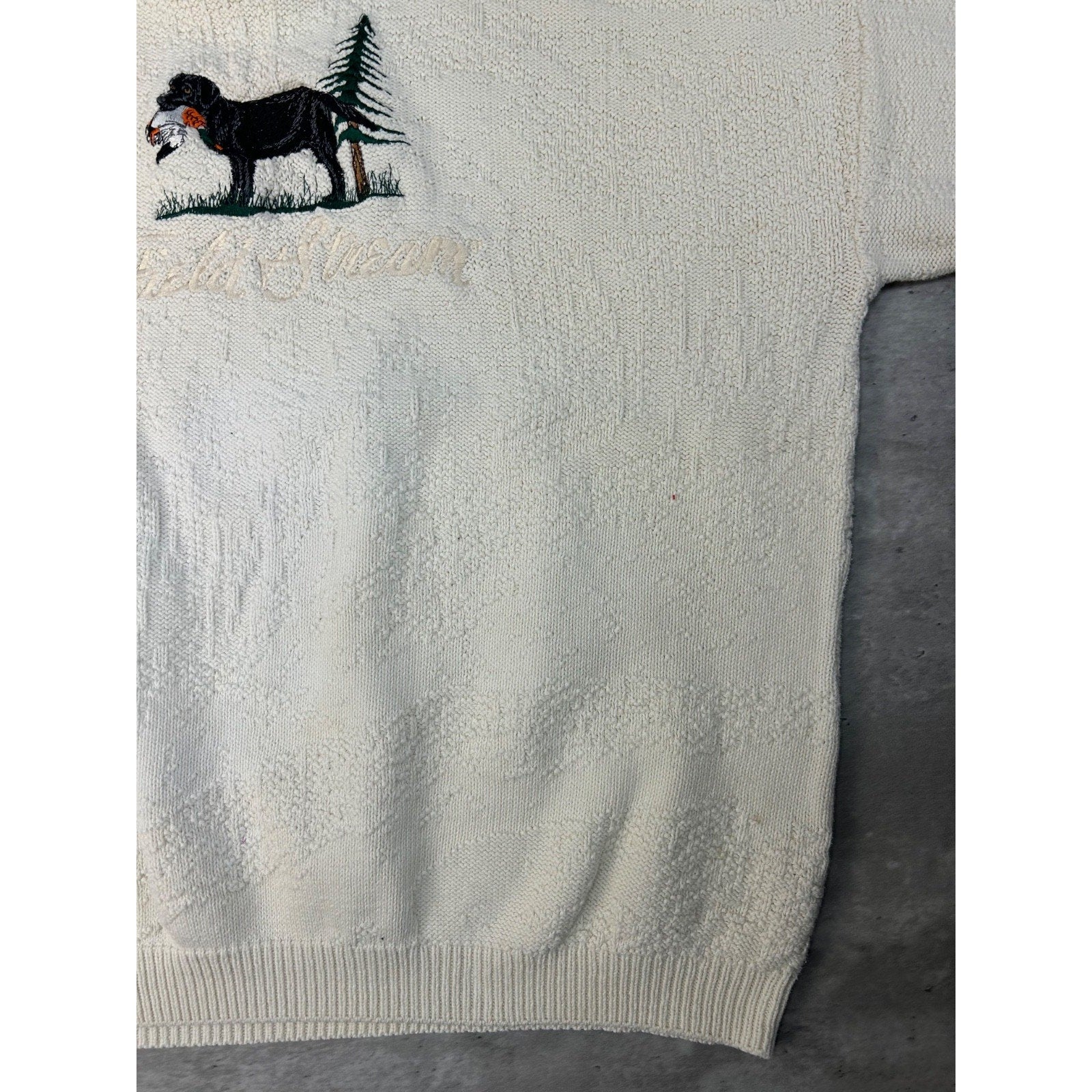 Vintage 90s Duck Hunting Dog Embroidered Graphic Knit Sweater Size Large