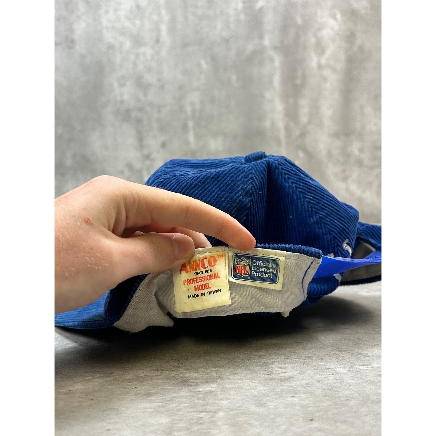 VTG 90s Indianapolis Colts NFL Embroidered Spellout Corduroy Snapback Hat OSFA