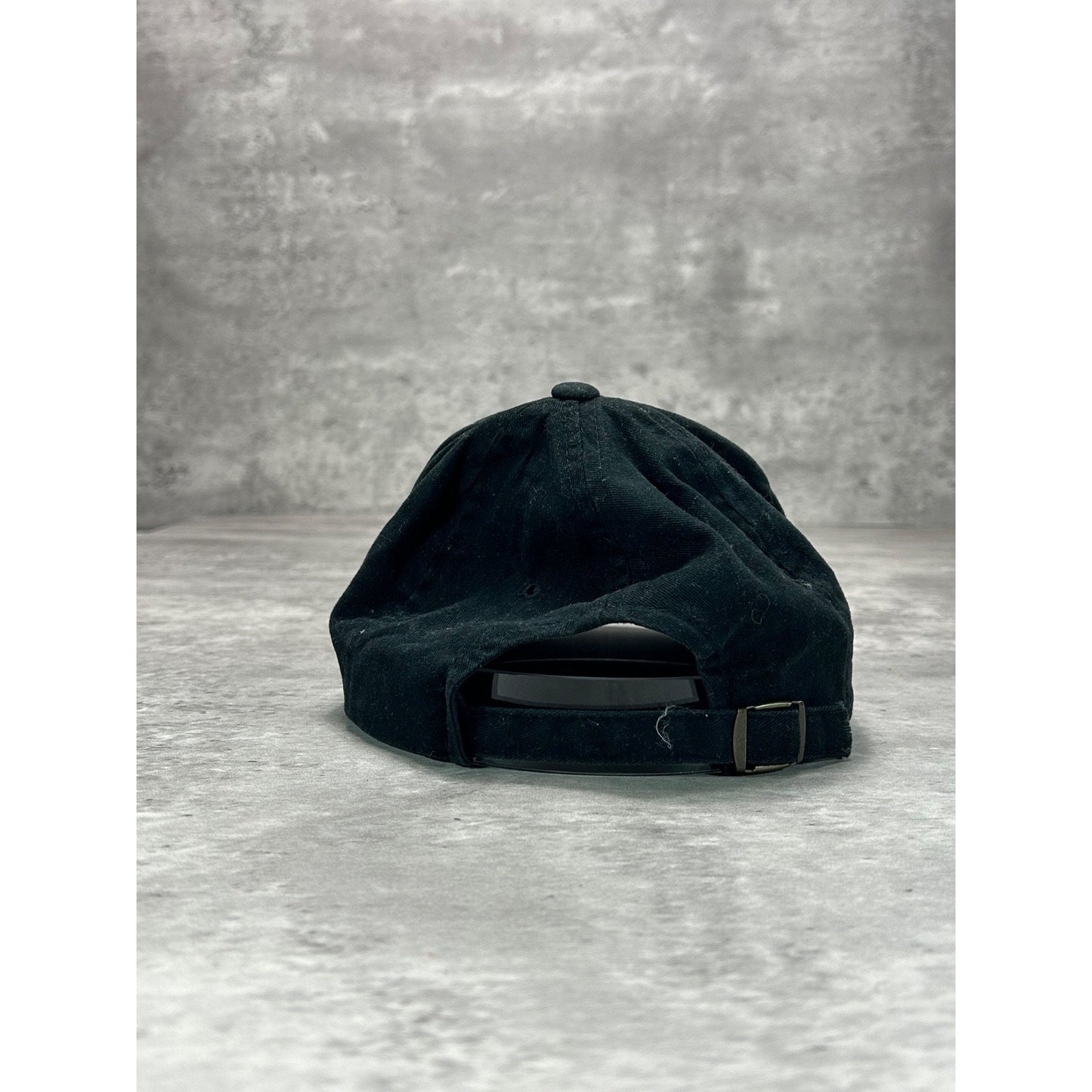 Vintage 90s Montreal Canadiens NHL Embroidered Logo Hockey Strapback Hat OSFA