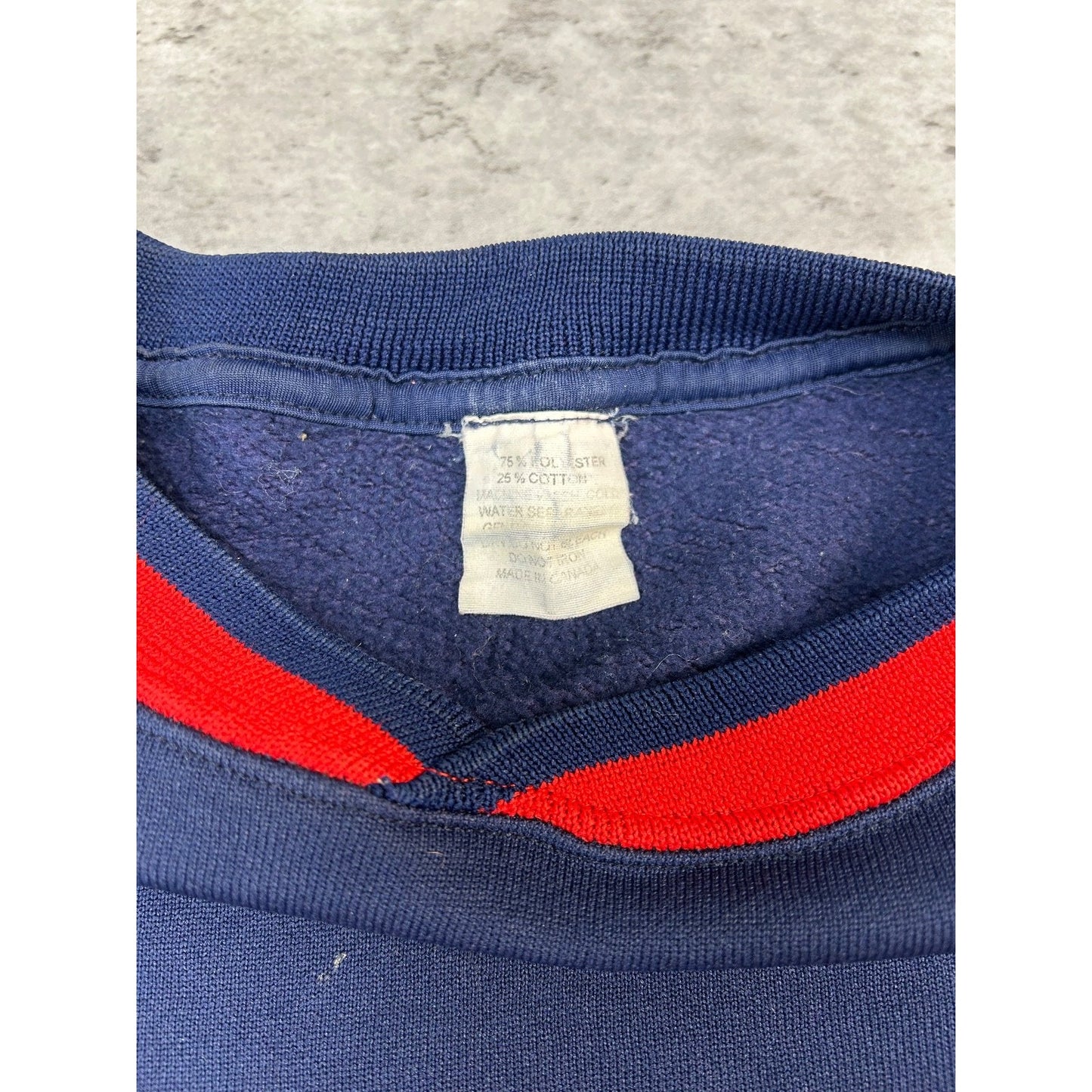 Vintage 90s Detroit Red Wings NHL Embroidered Spellout Sweatshirt Size Large