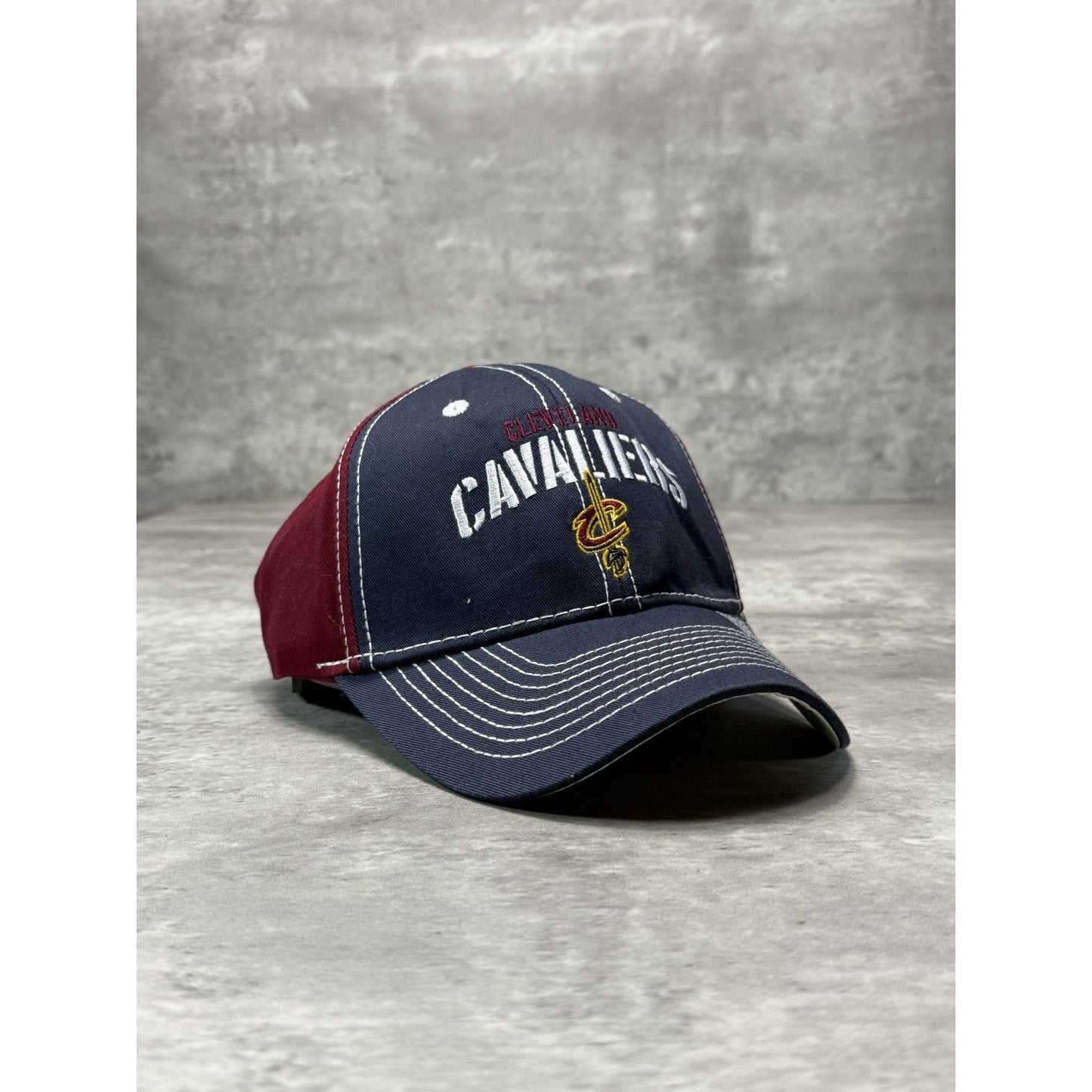 Vintage Cleveland Cavaliers NBA Embroidered Spellout Logo Strapback Hat OSFA