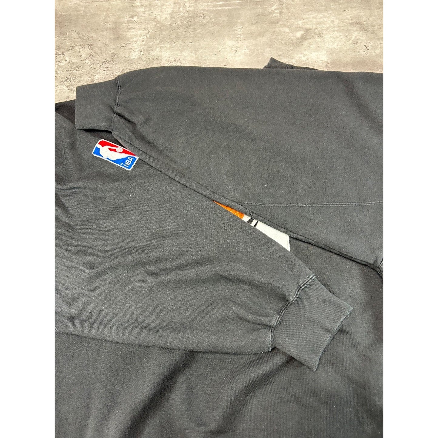 Vintage Cleveland Cavaliers NBA Embroidered Logo Basketball Sweatshirt Size XL