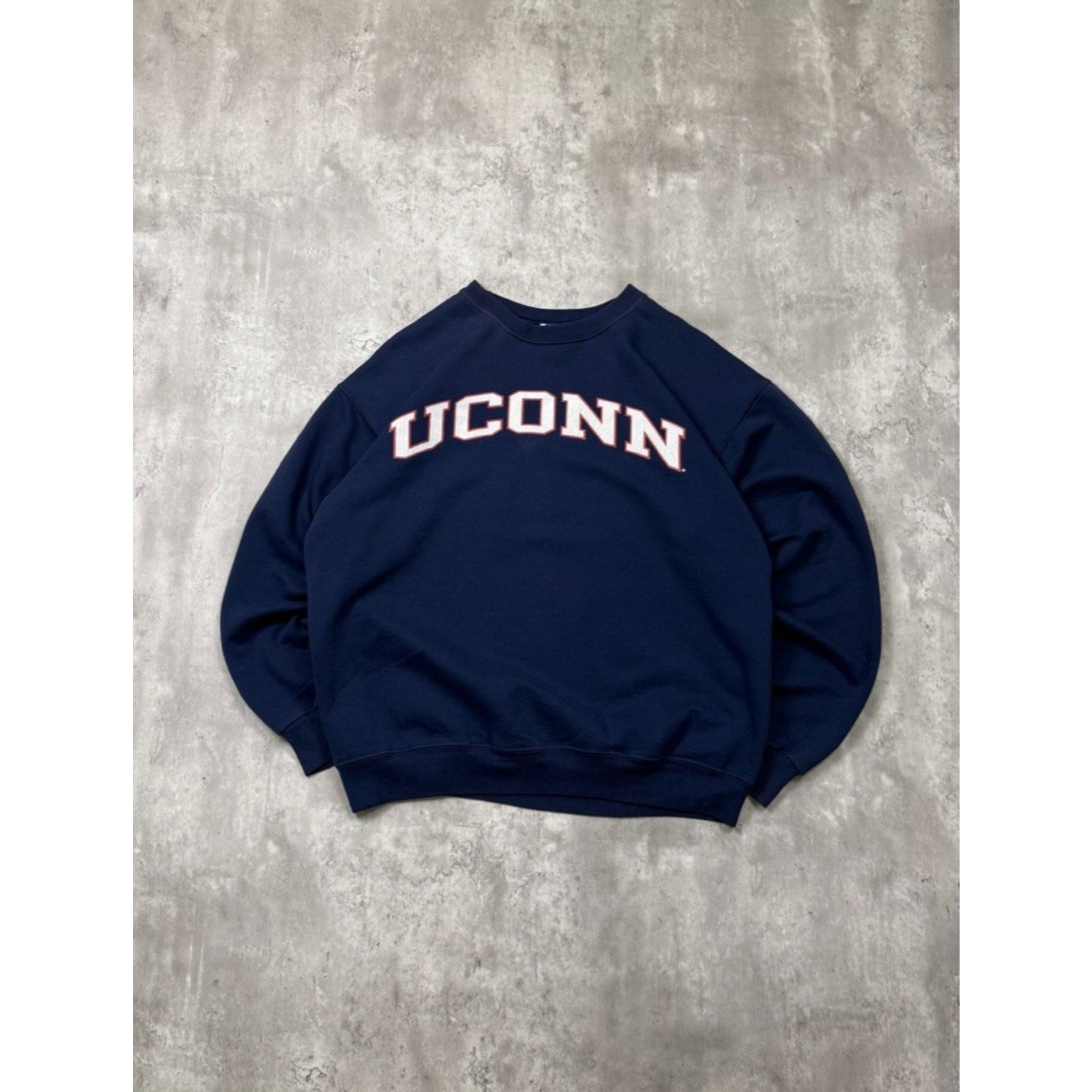 Vintage Uconn Huskies NCAA Spellout Graphic Champion Sweatshirt Size Medium