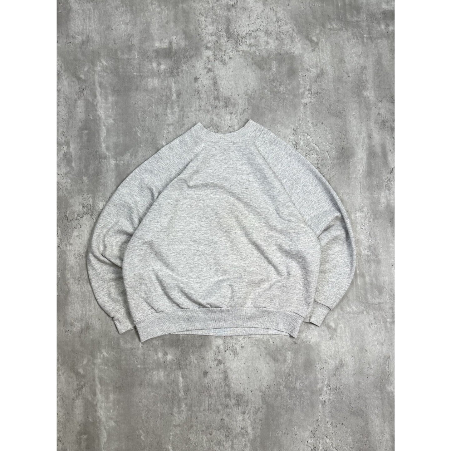 Vintage 90s Iowa Hawkeyes NCAA Collegiate Crest Graphic Sweatshirt Size Medium