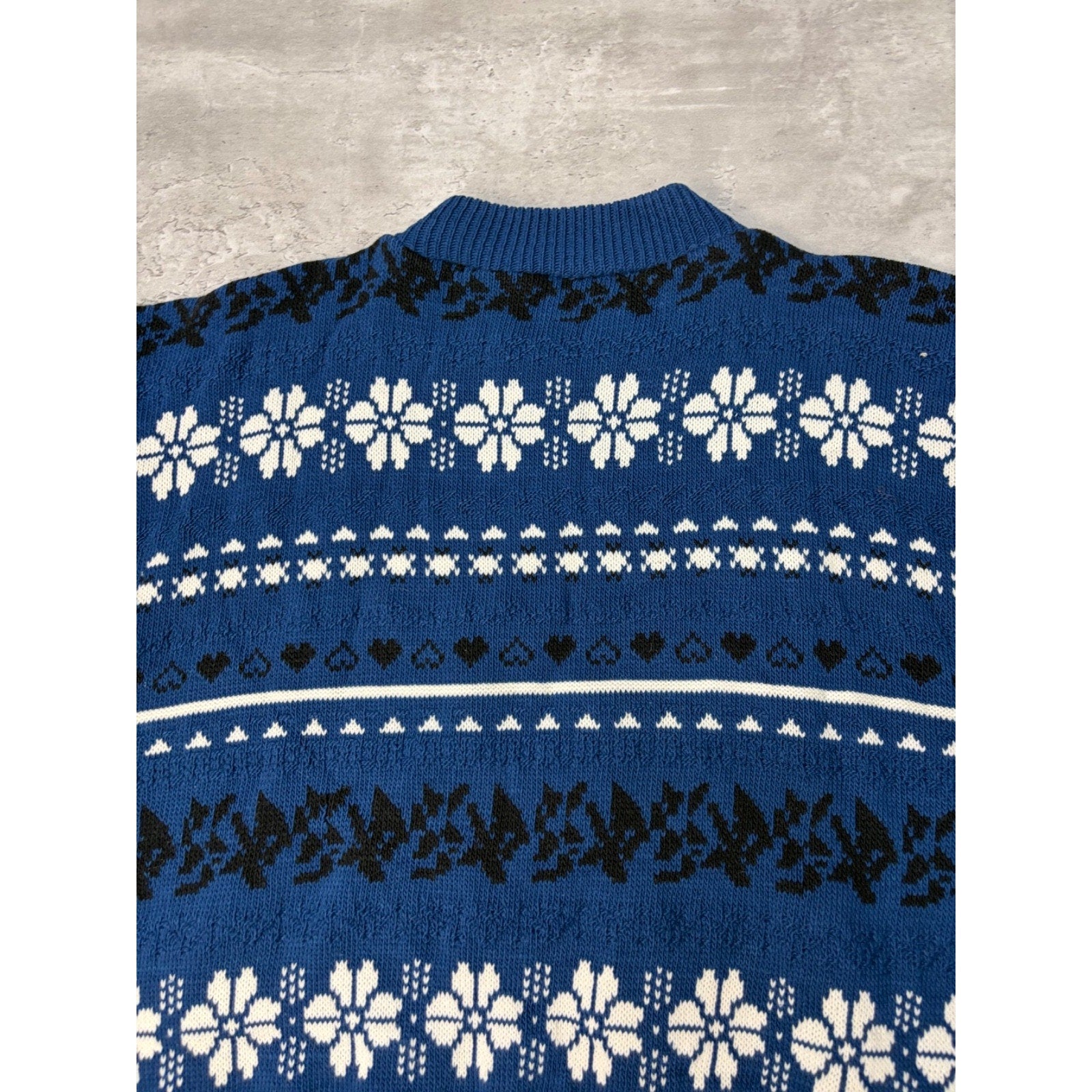 Vintage 90s Abstract Flower Striped Pullover Ribbed Knit Sweater Size Medium