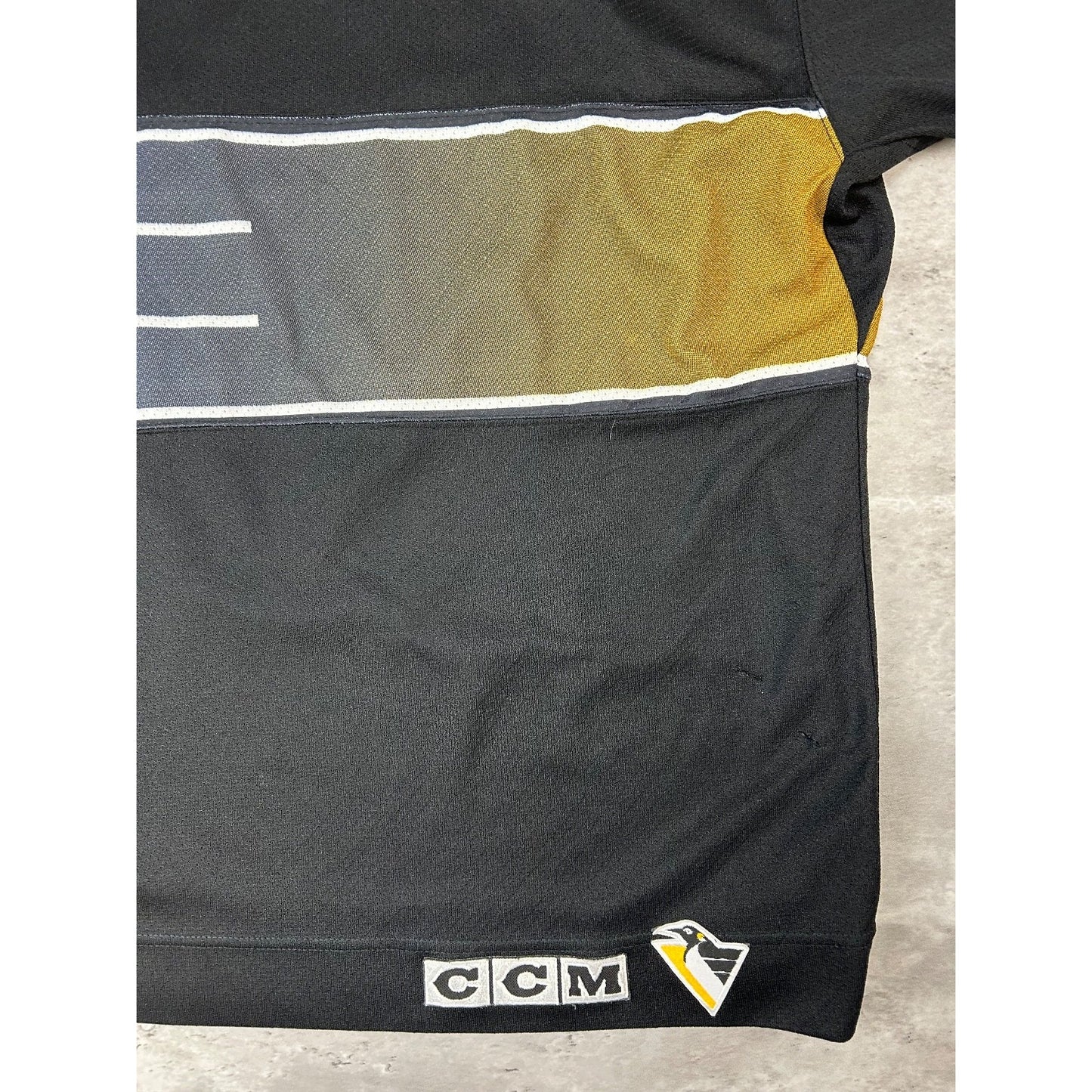 Vintage 90s Pittsburgh Penguins NHL Stitched CCM Hockey Jersey Size XL