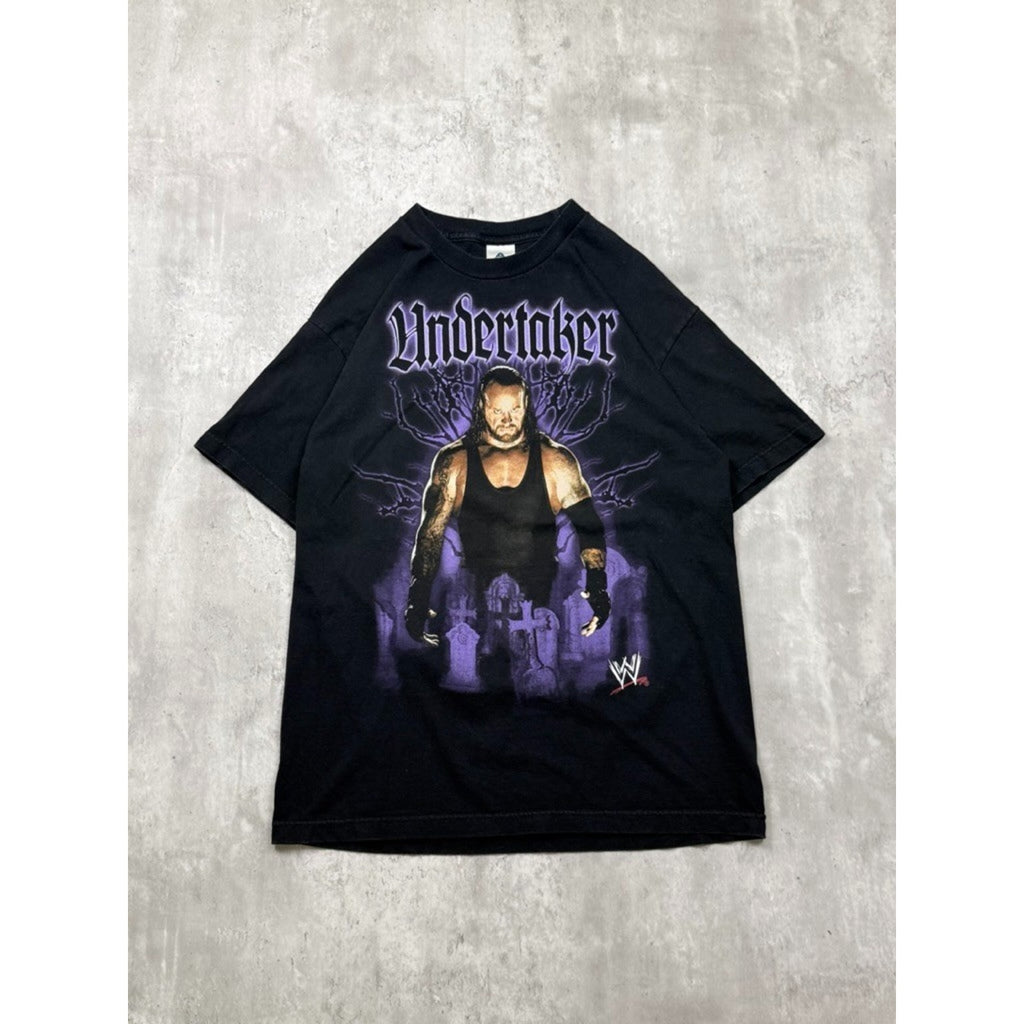 Vintage Undertaker WWE Wrestler Spellout Graphic T-Shirt Size Large