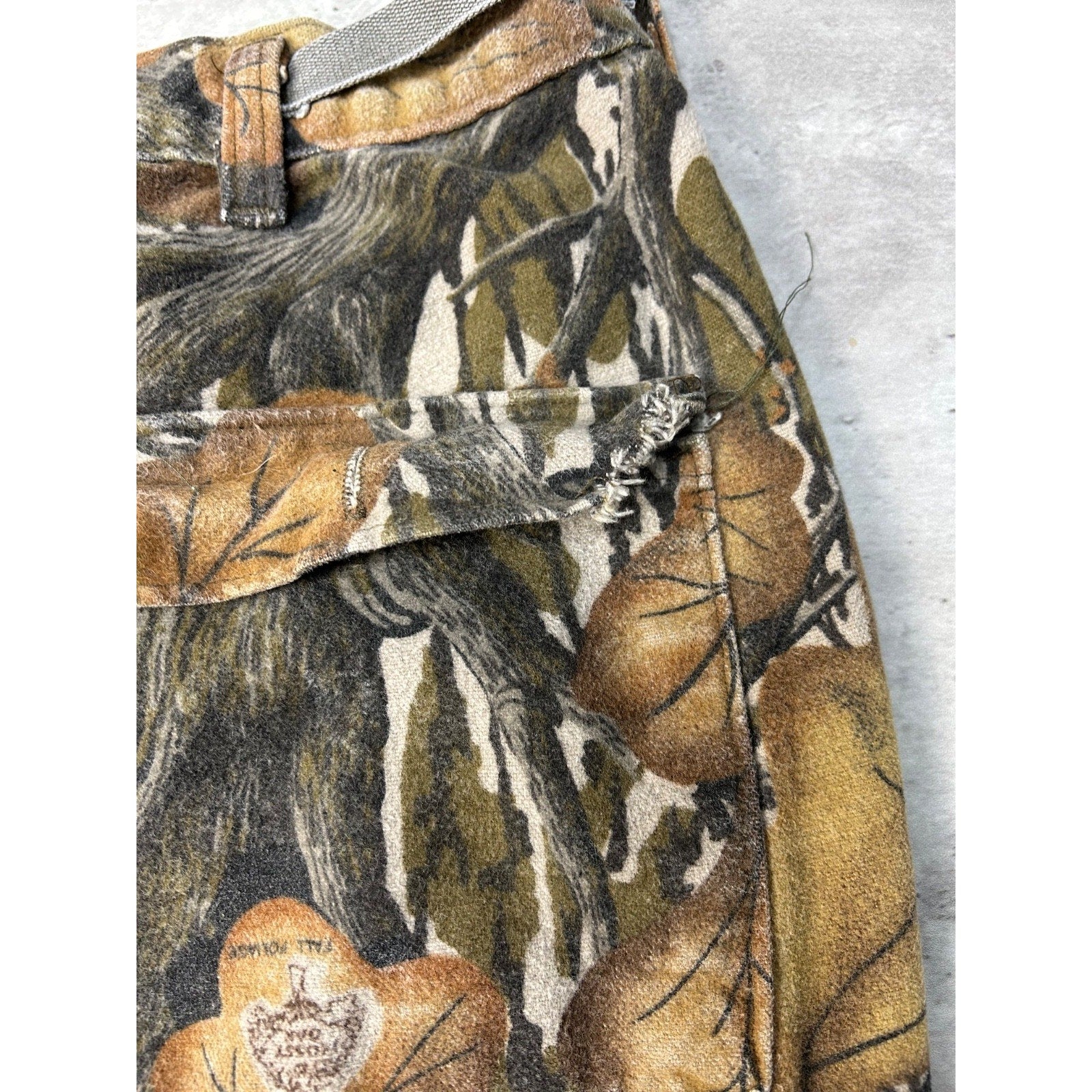 Vintage 90s Mossy Oak Tree Camo Cargo Hunting Pants Size 36