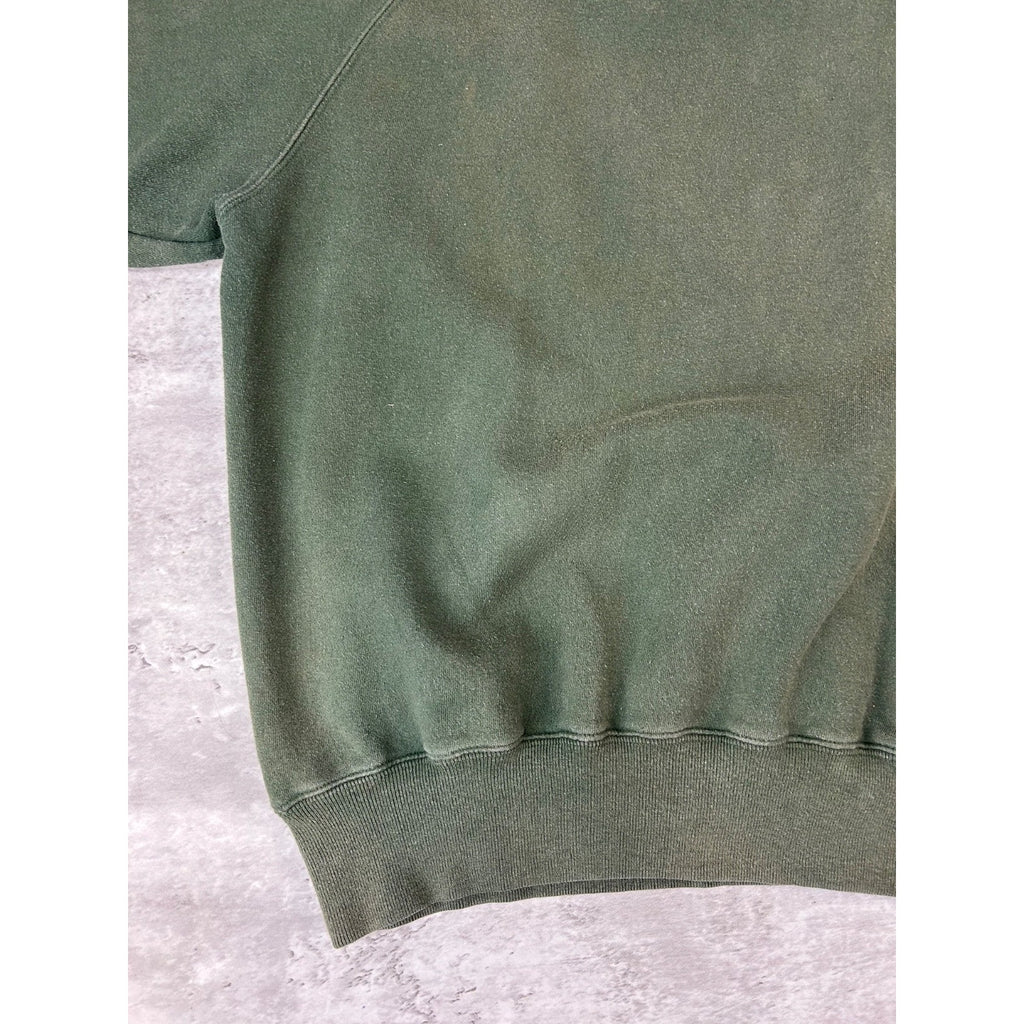Vintage GAP Blank Green Pullover Crewneck Sweatshirt Size Medium