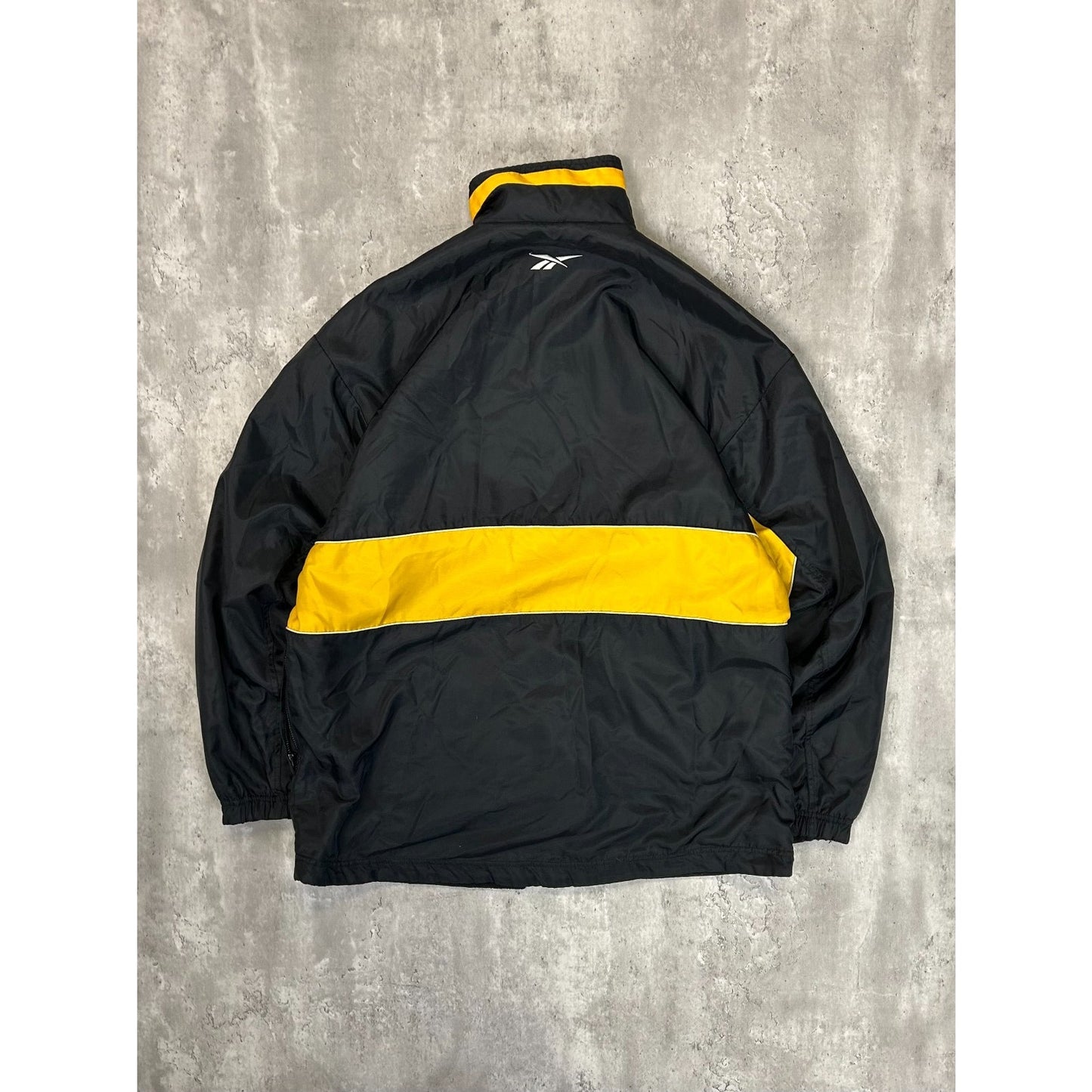 Vintage Iowa Hawkeyes NCAA Embroidered Logo Reversible Jacket Size Large