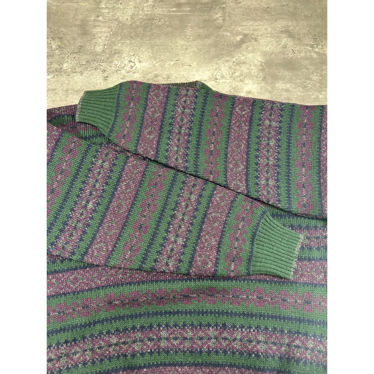 Vintage 90s Abstract Striped Pullover Ribbed Knit Sweater Size Medium