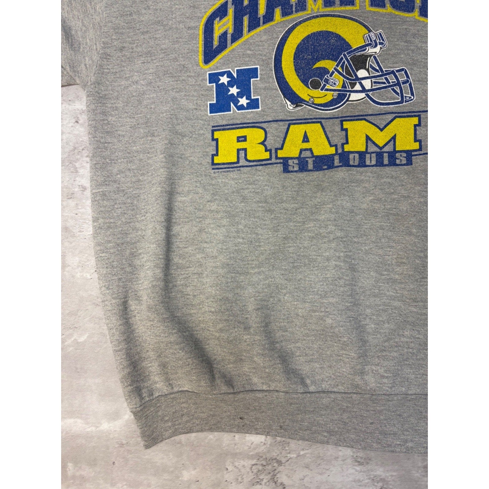 2000 St. Louis Rams NFL Super Bowl XXXIV Champions Graphic Sweatshirt Size XL