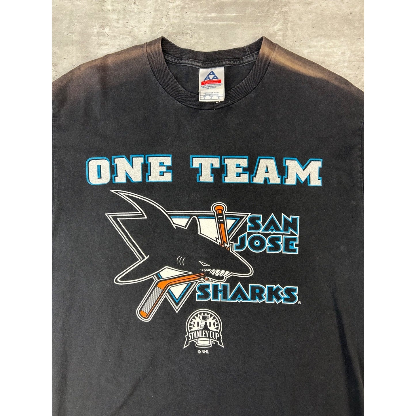 Vintage 90s San Jose Sharks NHL One Team One Goal Graphic T-Shirt Size Large