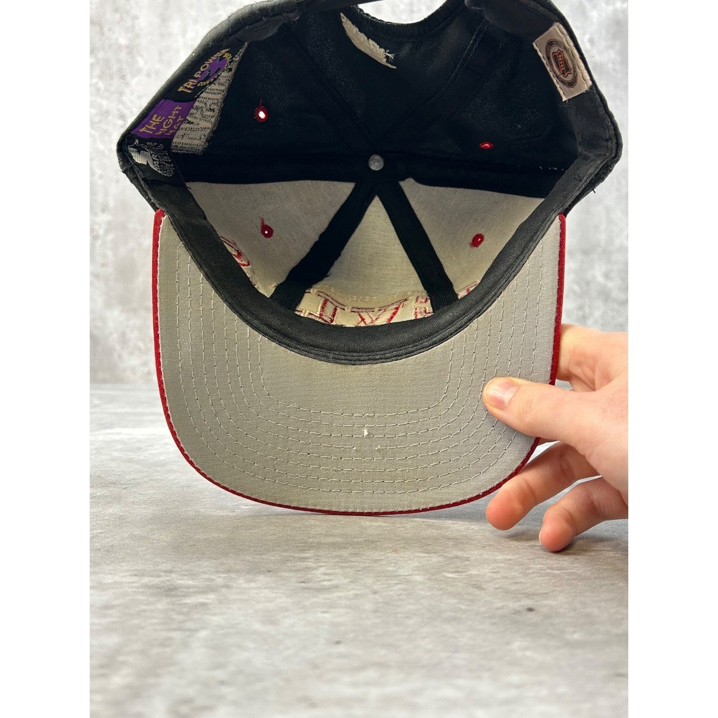 Vintage 90s New Jersey Devils NHL Starter Embroidered Spellout Snapback Hat OSFA