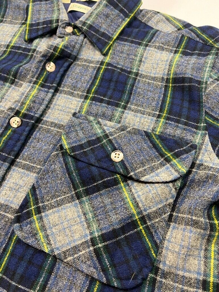 Vintage 90s St. Johns Bay Double Pocket Wool Flannel Button Up Shirt Size Medium