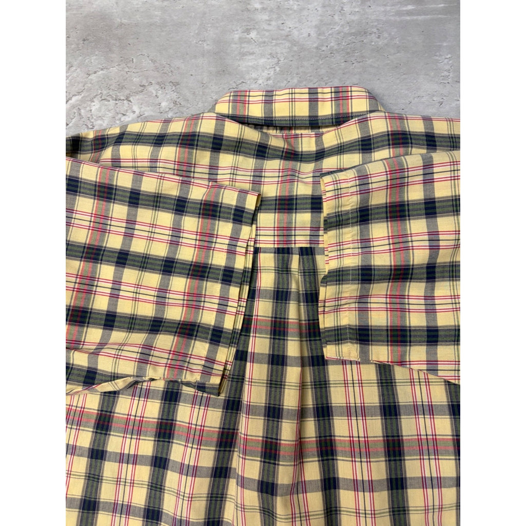 Vintage Van Huesen Plaid Single Pocket Cropped Button Up Shirt Size Medium