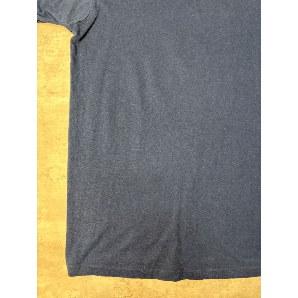 Vintage Whistler British Columbia Skiing Graphic Destination T-Shirt Size Large