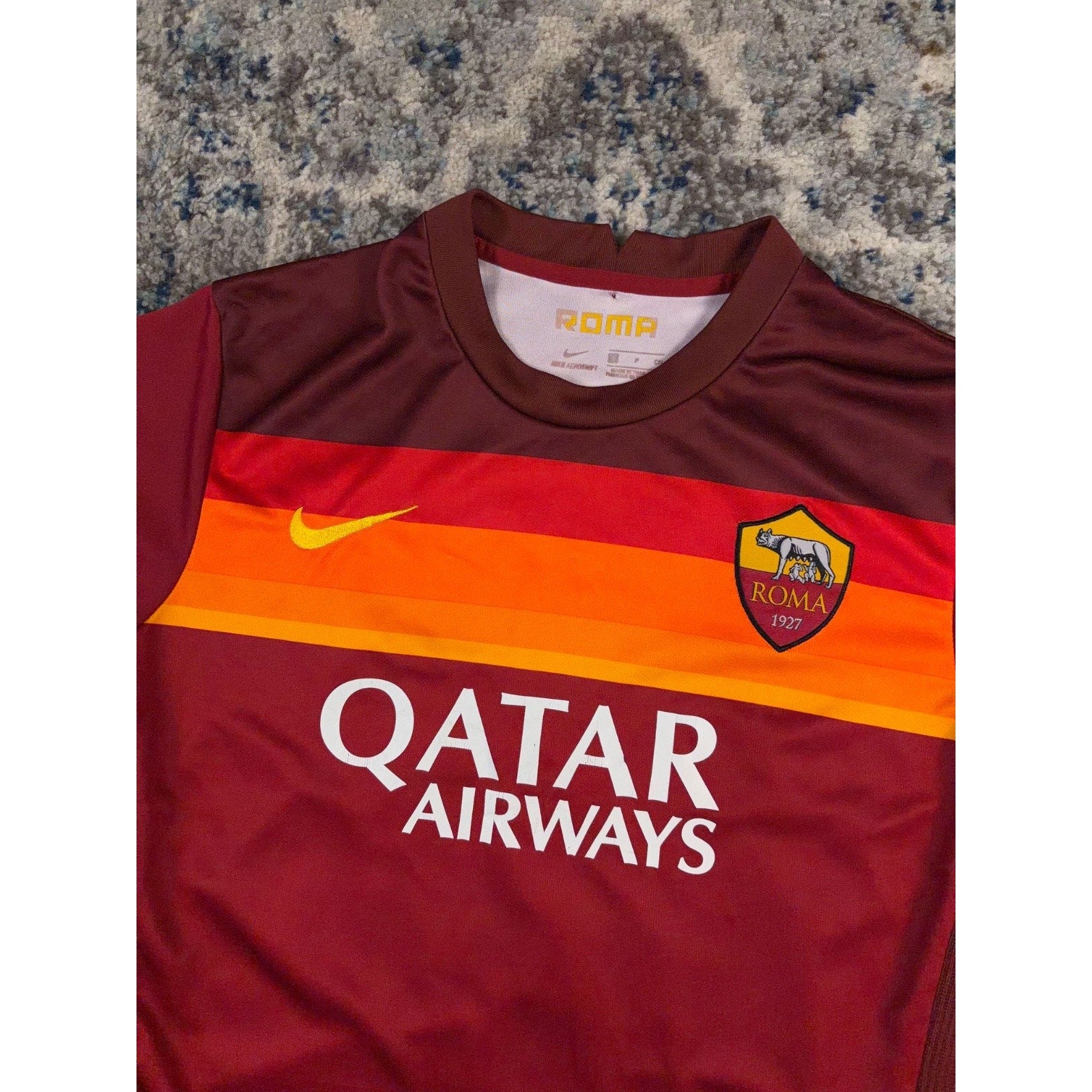 Vintage A.S. Roma Nike Embroidered Logo Soccer Jersey Size Small